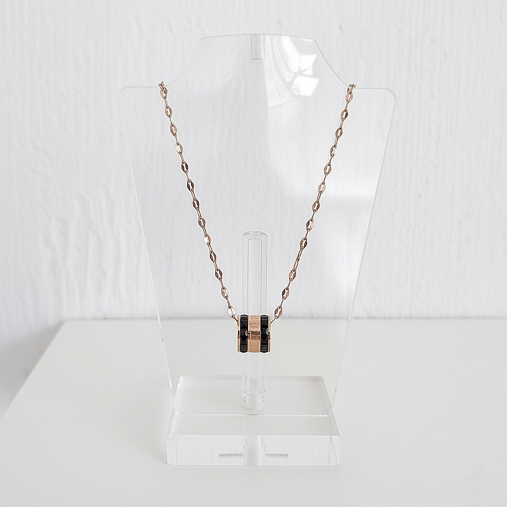 Kaklarota Melnā Swirlija