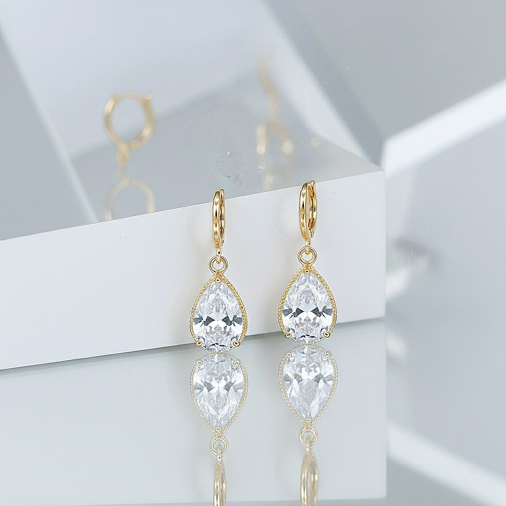 Auskari "Dzidrā lāsīte"