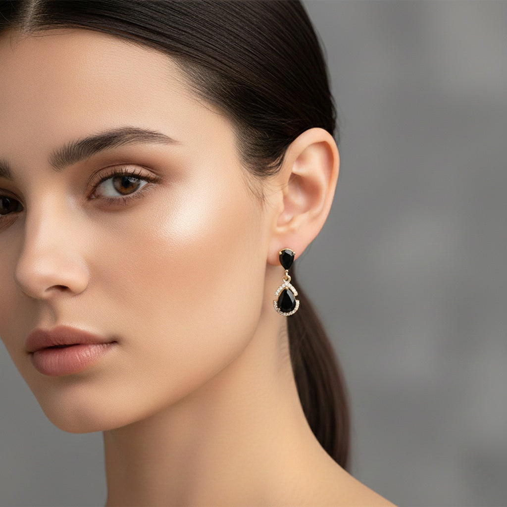 Auskari "Nokarenā melnā lāsīte"