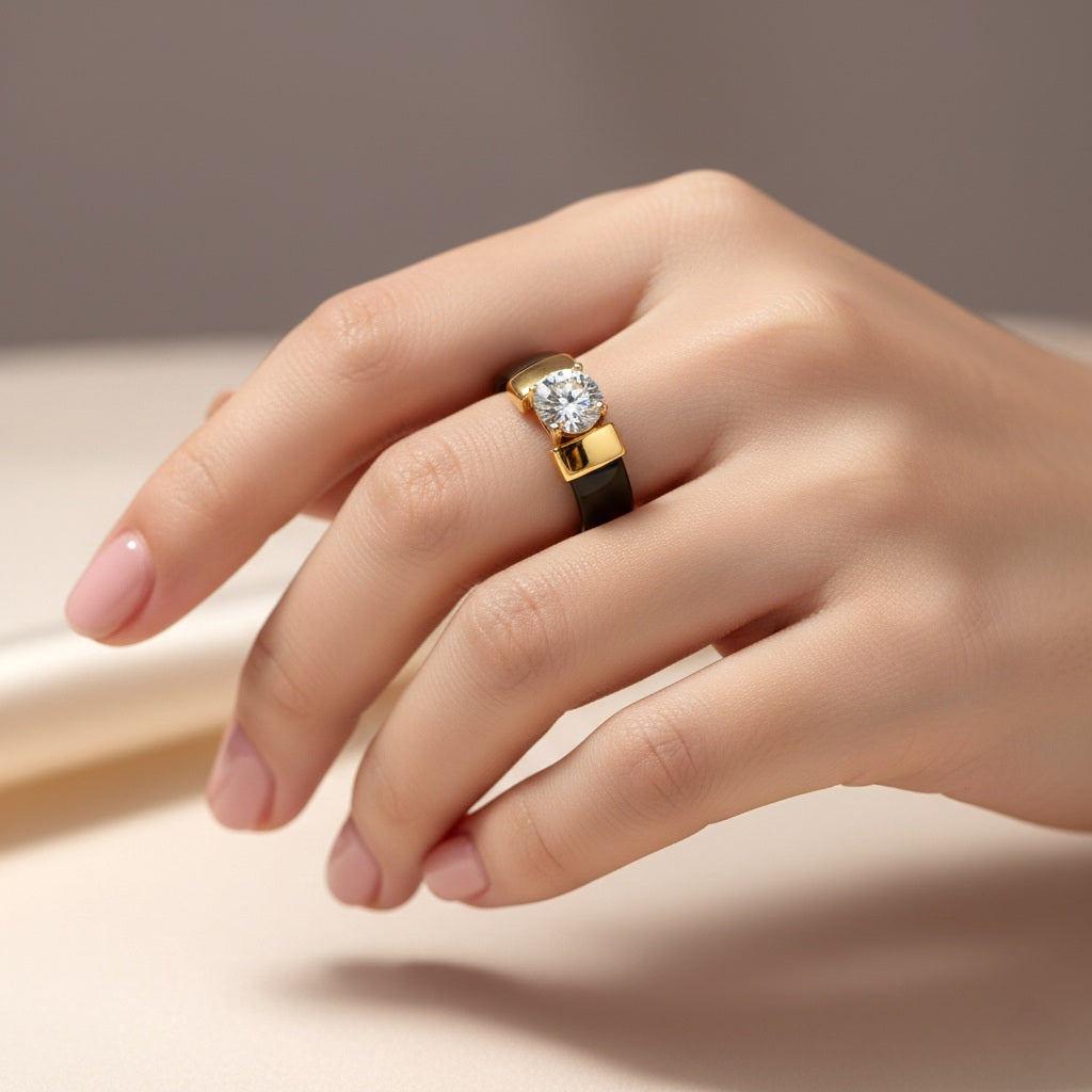 Gredzens "Keramika ar kristālu" black