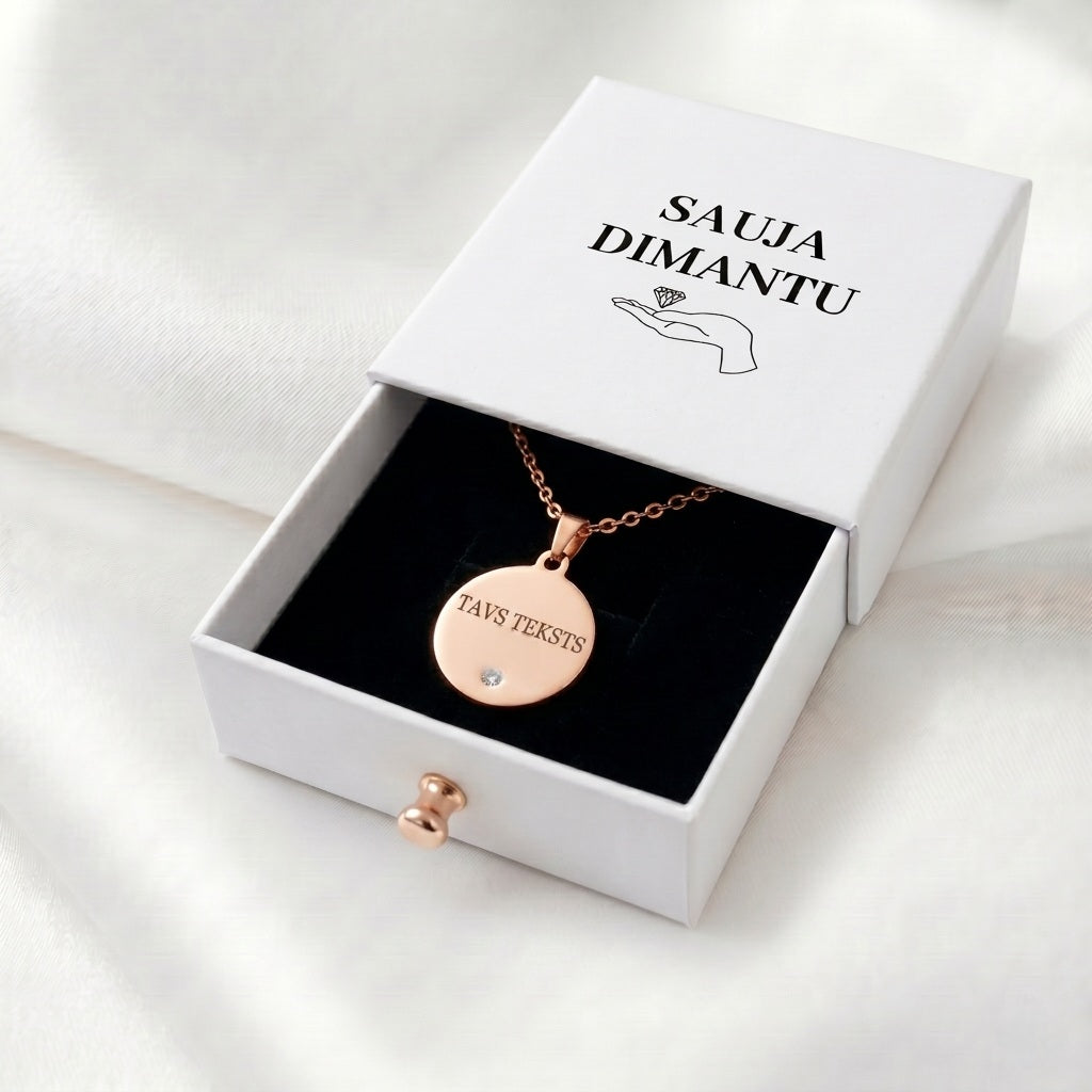 Kaklarota apaļa ar kristālu | personalizē pēc vēlmes