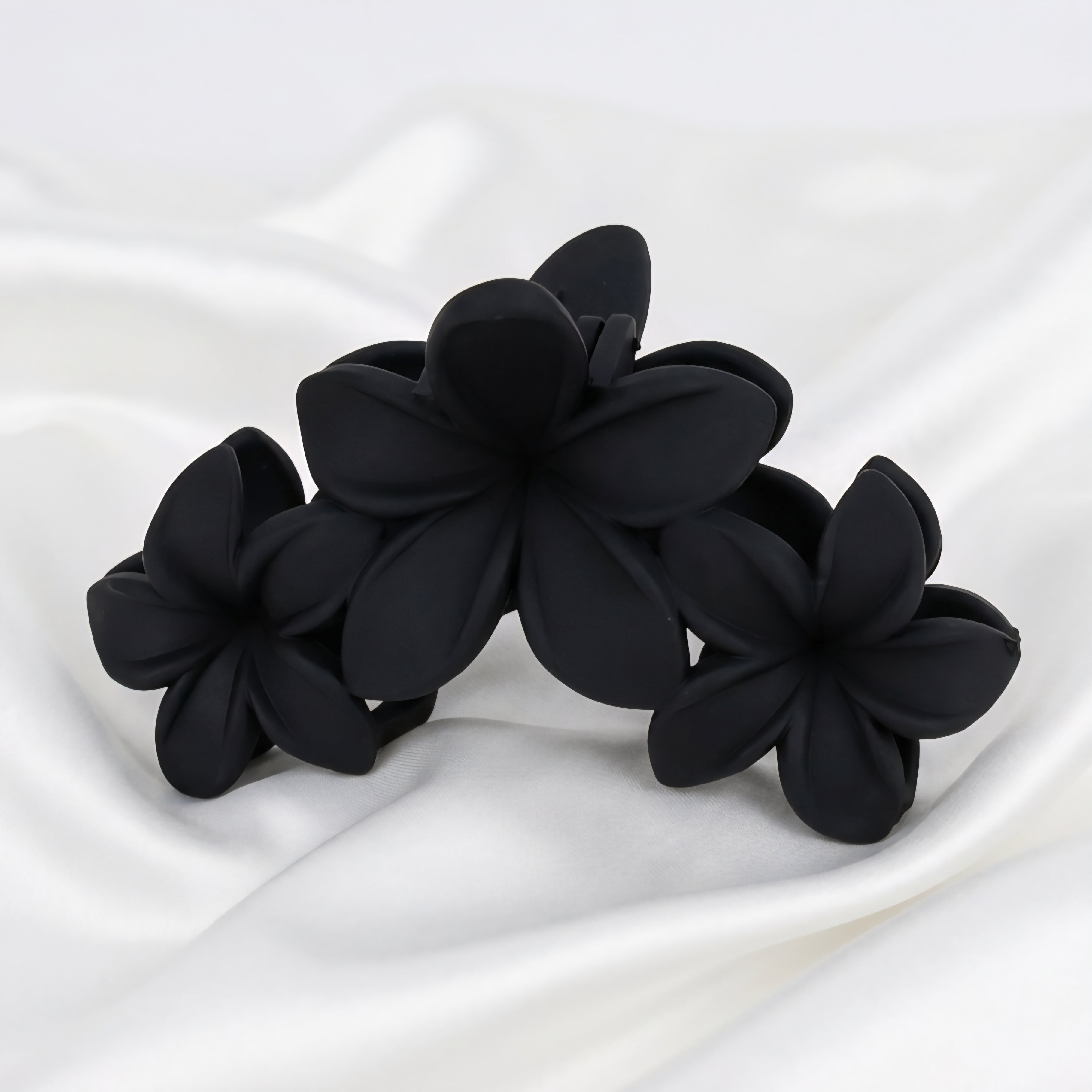 Matu sprādze "Flower" izvēlies krāsu