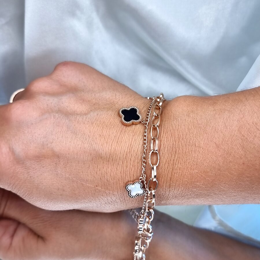 Apzeltīta rokassprādze, neizraisa alerģiju, kvalitatīva, neapsūbē. Drošs pirkums, ātra piegāde, plašs sortiments, vienkāršota atgriešana. Klasiska ķēdīte, rokas…