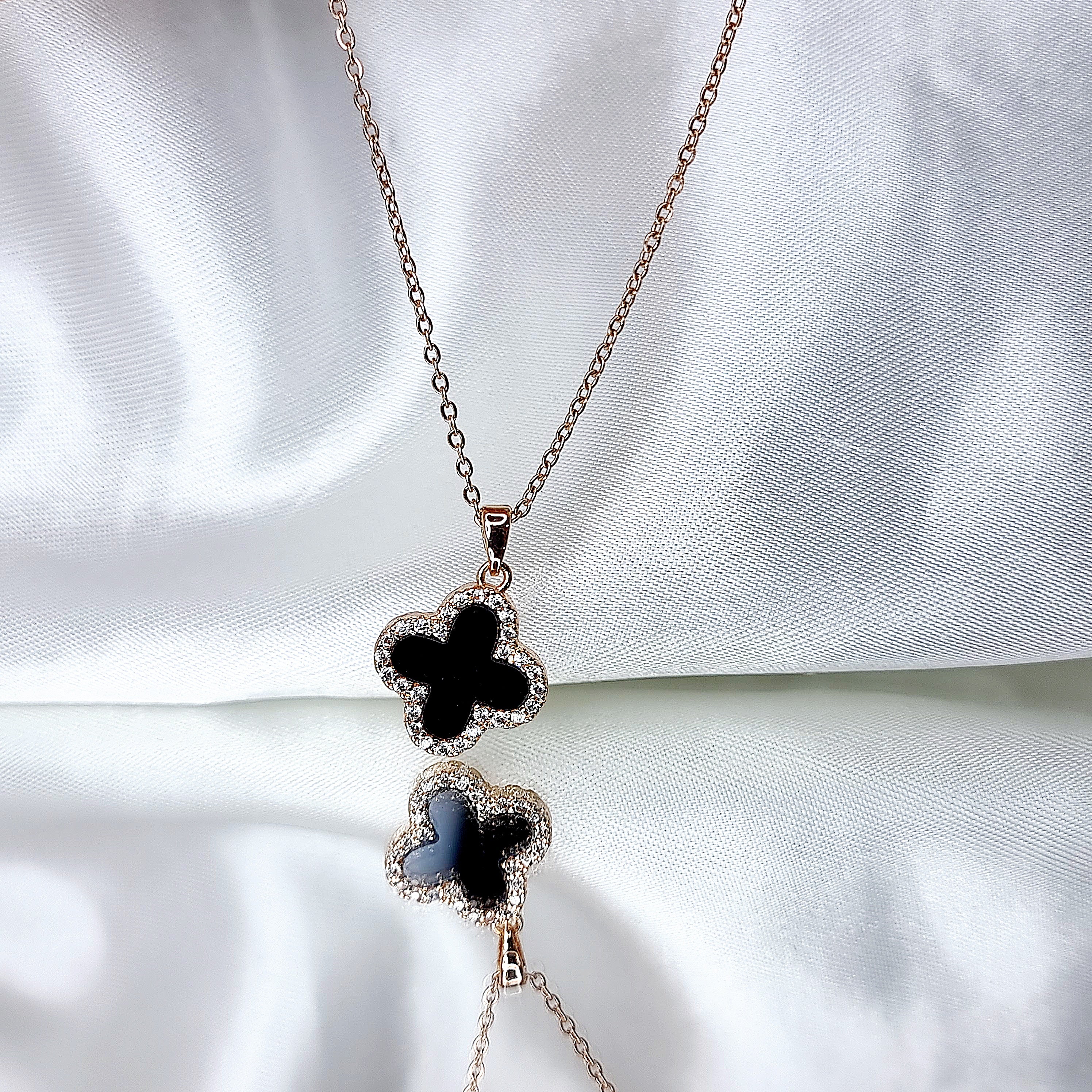 Kaklarota "Black crystal clover"