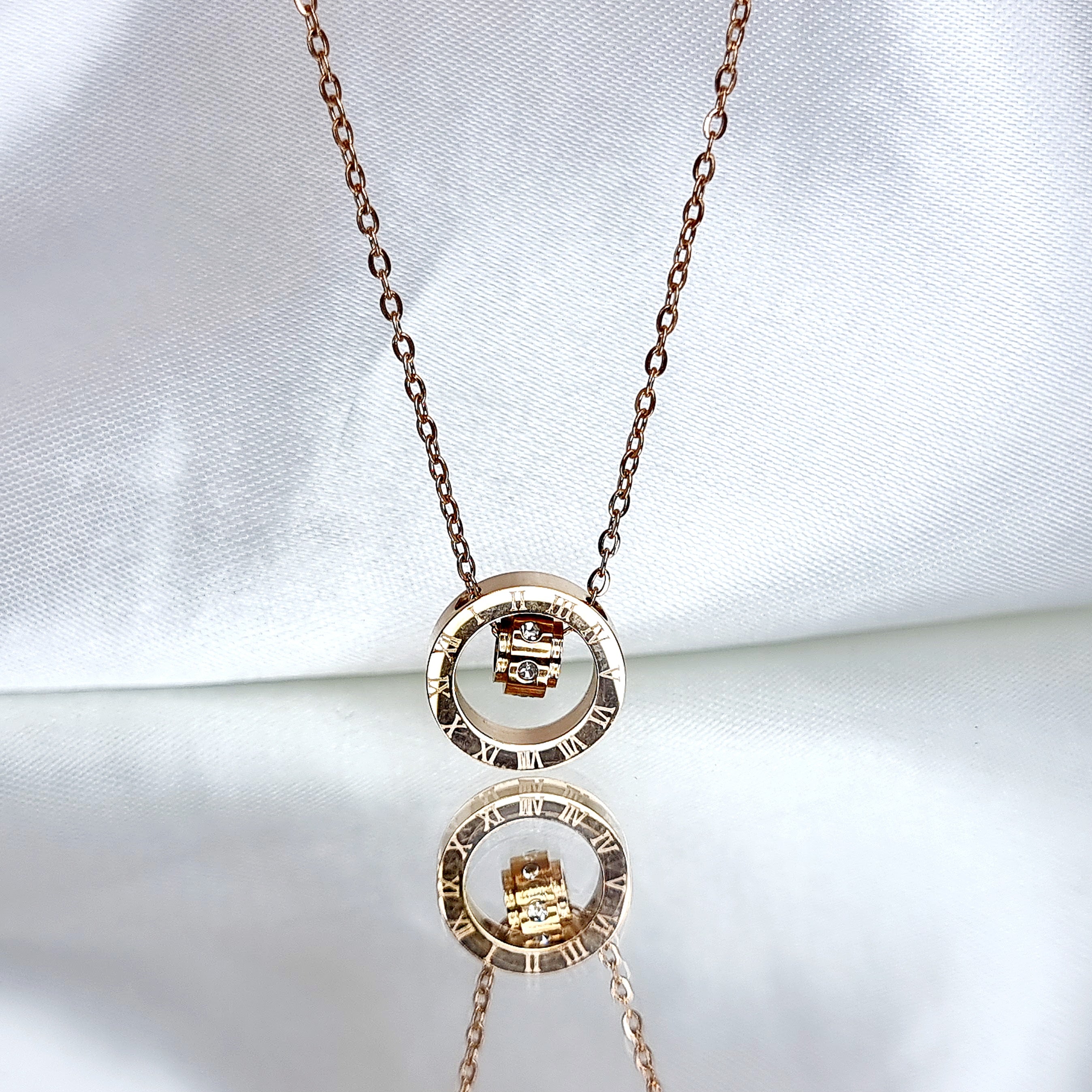 Kaklarota "Crystal elegance in elegance"