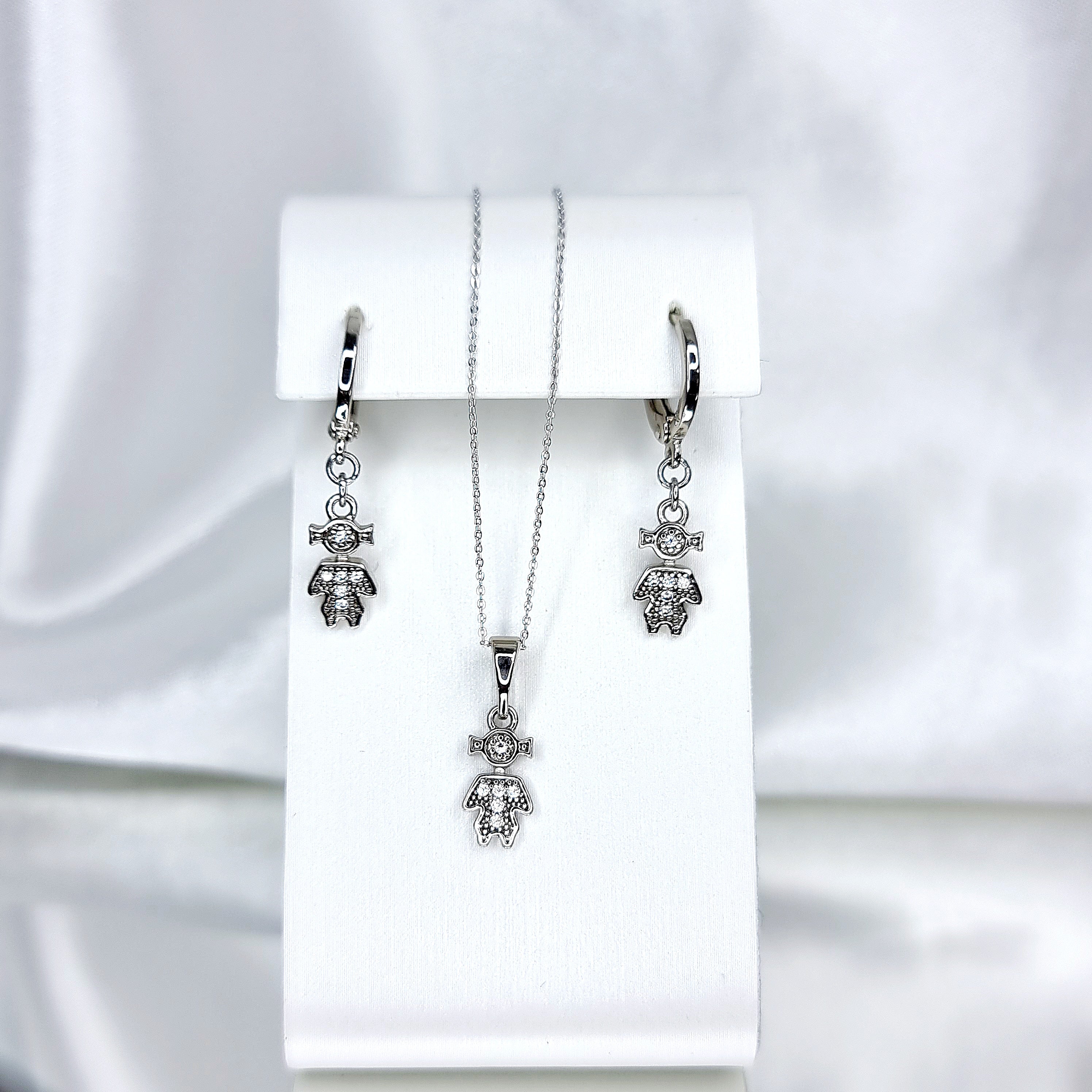 Apzeltīts rotu komplekts, neizraisa alerģiju, kvalitatīvs zelts, neapsūbē, mitrumizturīgs. Drošs pirkums, ātra piegāde, plašs sortiments, vienkāršota atgriešana…