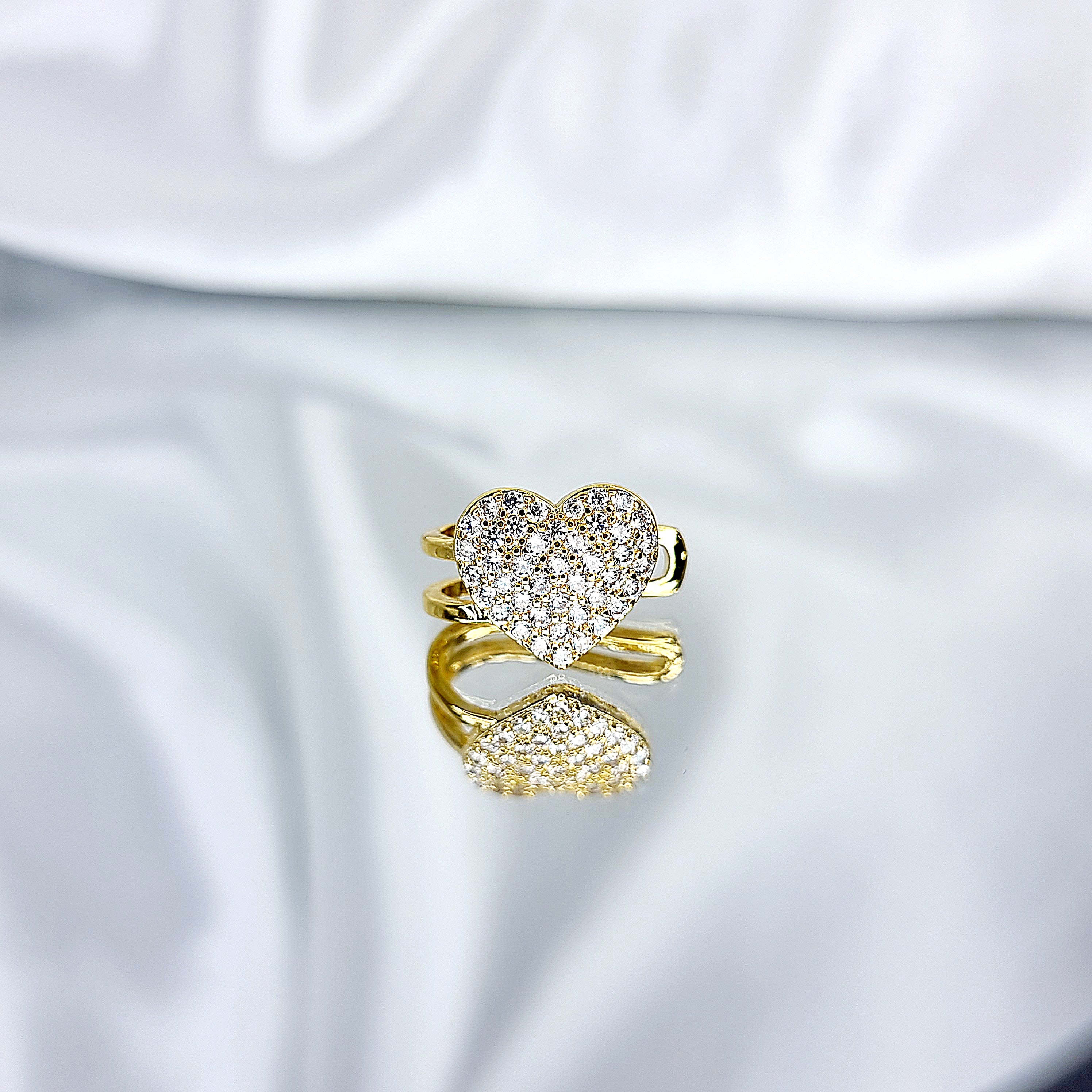 Apzeltīts pīrsings, neizraisa alerģiju, kvalitatīvi pīrsingi, neapsūbē, mitrumizturīgi. Drošs pirkums, ātra piegāde, plašs sortiments, vienkārša atgriešana. Deg…