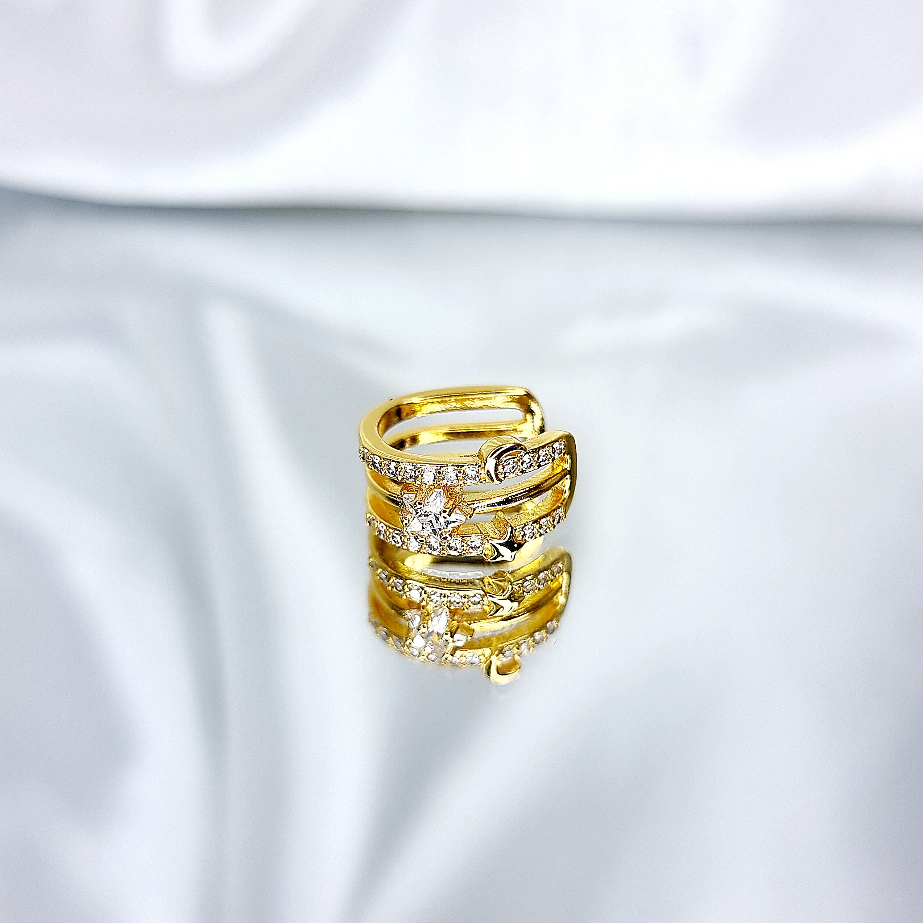 Apzeltīts pīrsings, neizraisa alerģiju, kvalitatīvi pīrsingi, neapsūbē, mitrumizturīgi. Drošs pirkums, ātra piegāde, plašs sortiments, vienkārša atgriešana. Deg…