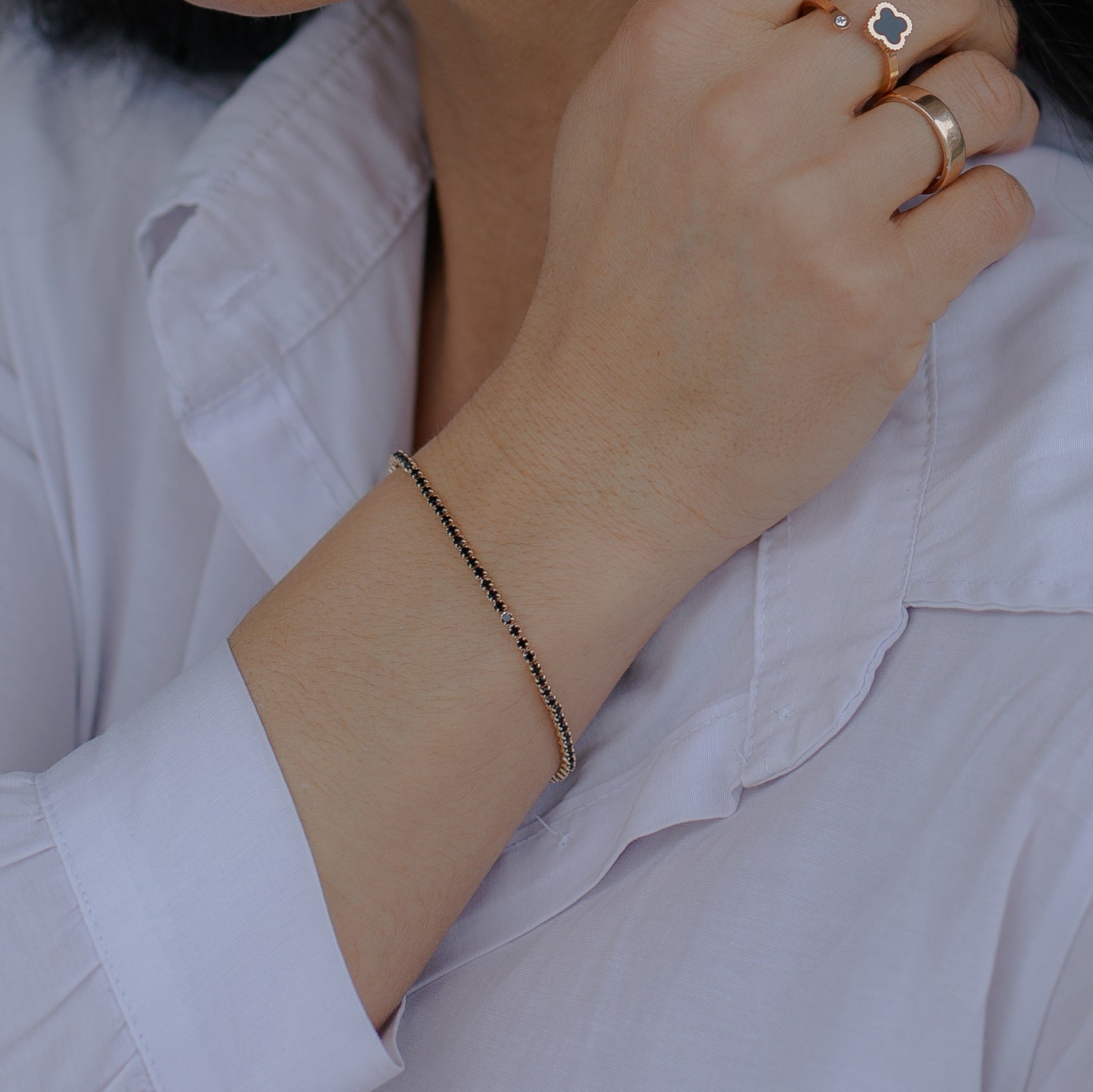 Rokassprādze "Mazie melnie kristāli onkiss"