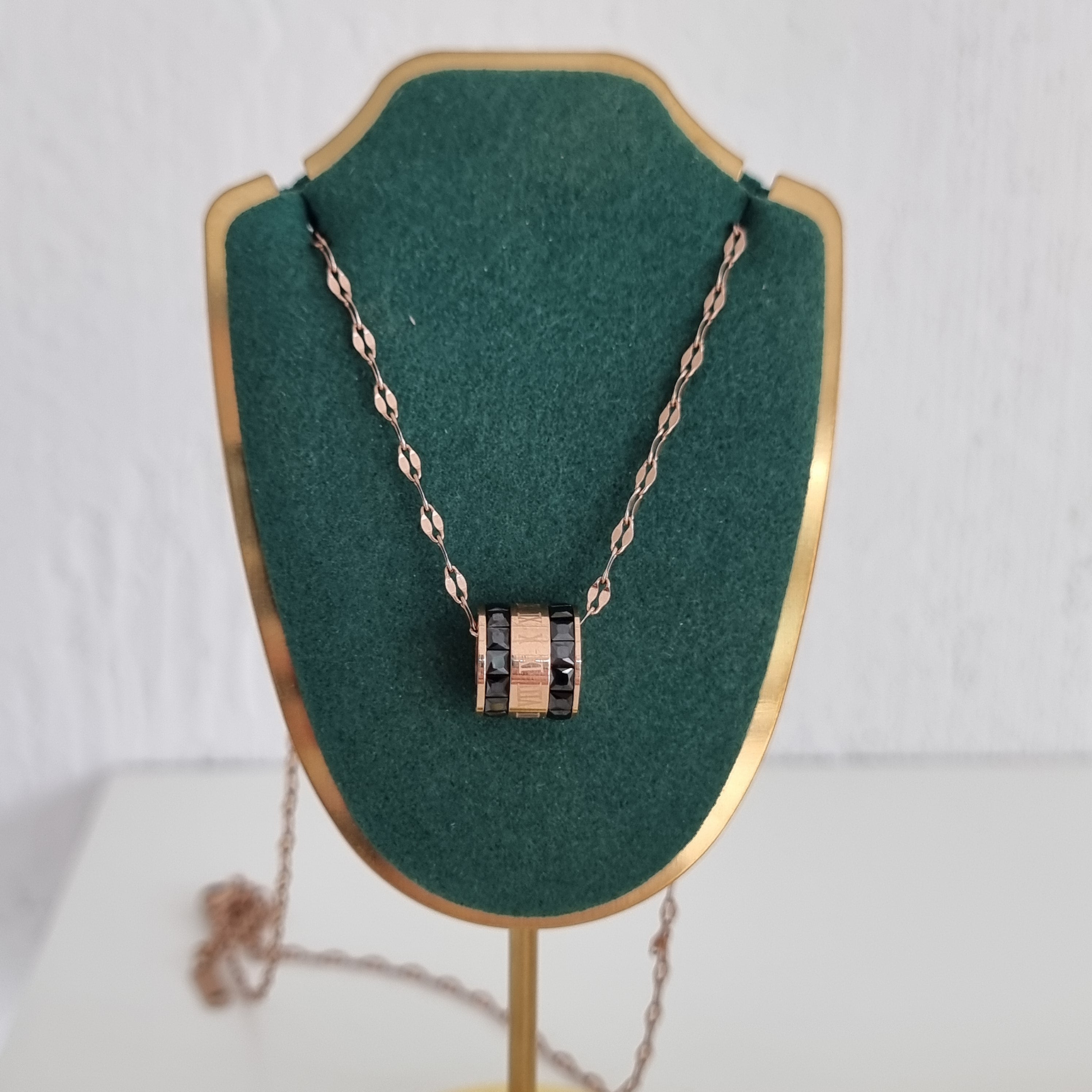 Kaklarota Melnā Swirlija