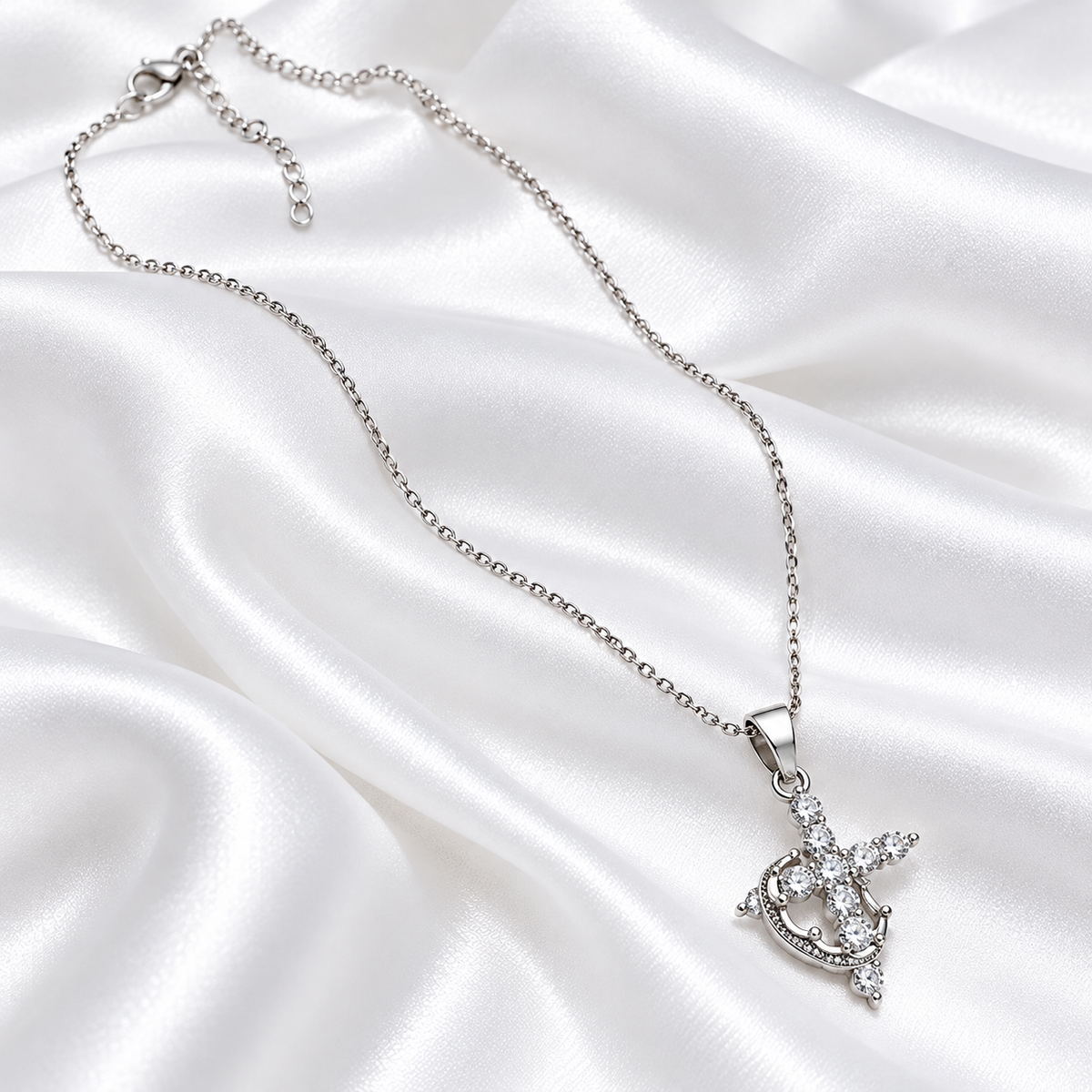 Kaklarota Crystal Embellished Cross Light