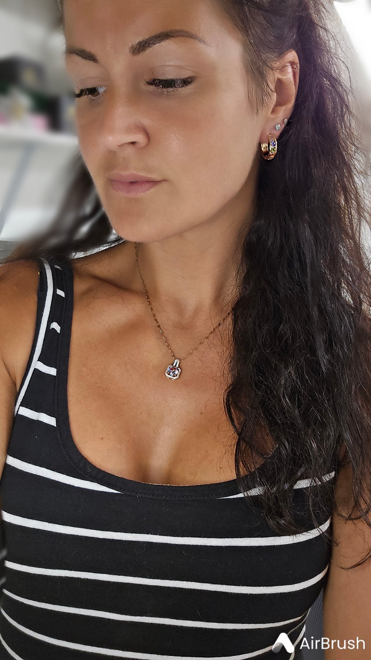 Apzeltīta ķēdīte, neizraisa alerģiju, kvalitatīva, neapsūbē. Drošs pirkums, ātra piegāde, plašs sortiments, vienkāršota atgriešana. Klasiska ķēdīte, kaklarota i…