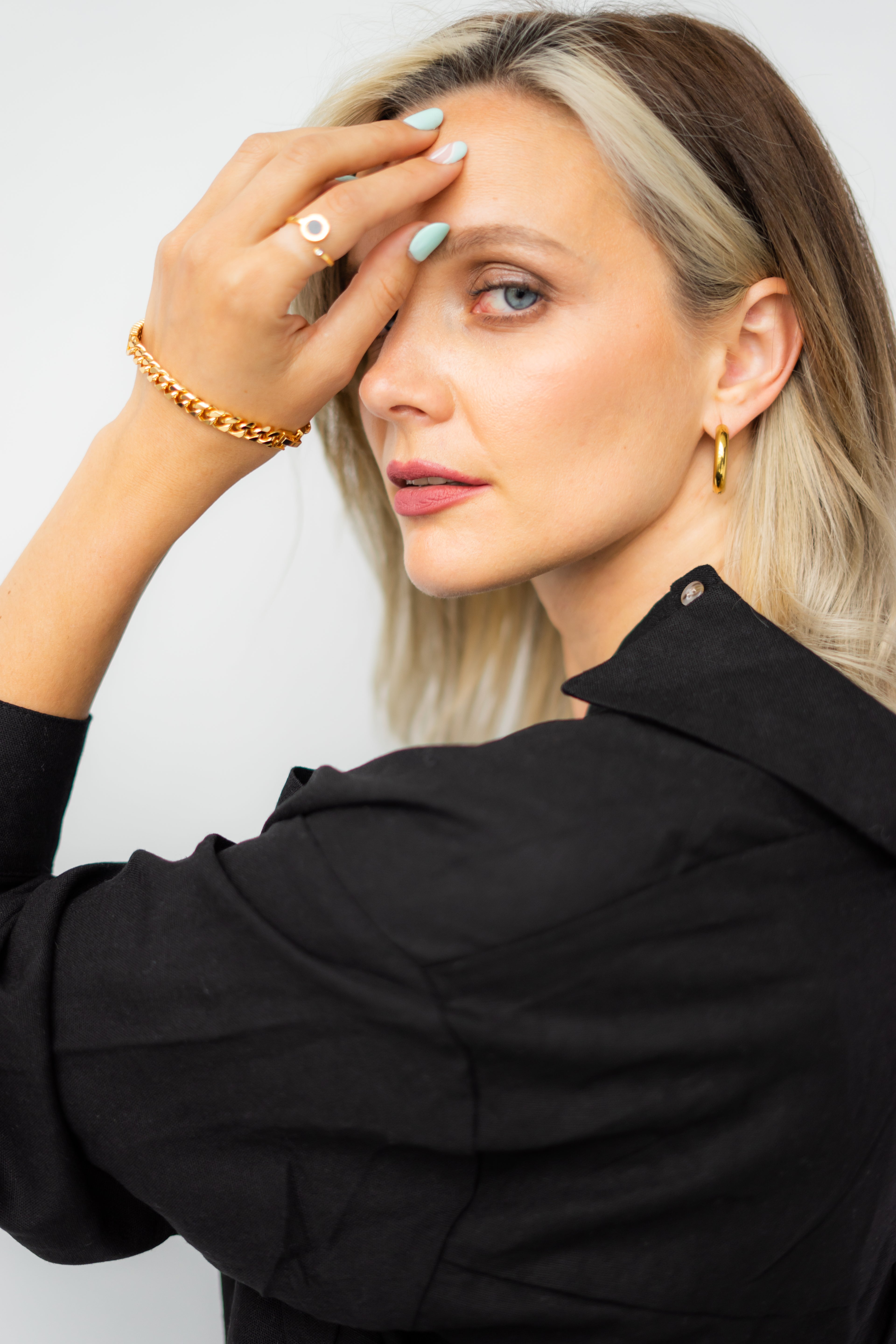 Auskari "Divi ceļi klasika"