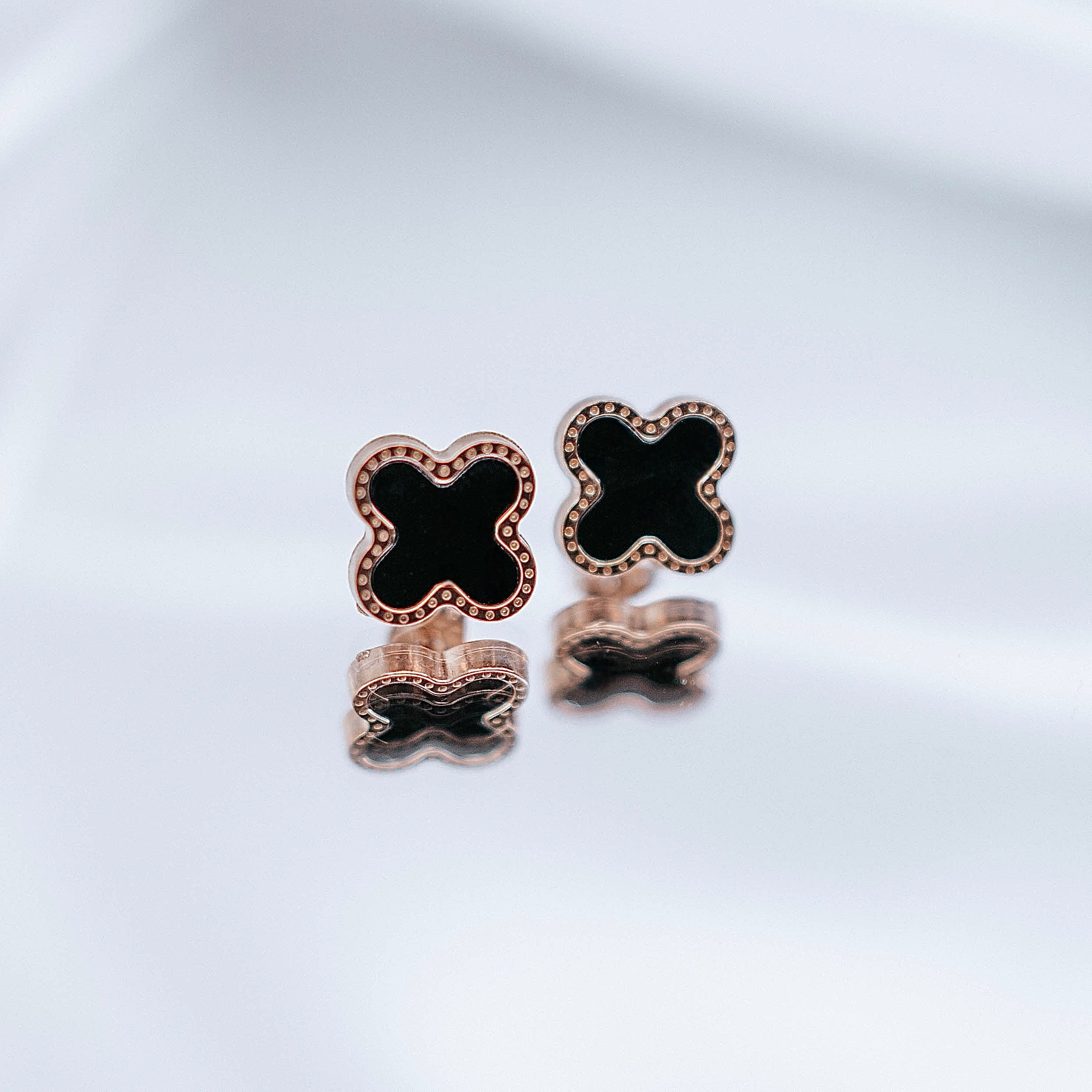 Auskari "Clover stud" /izvēlies