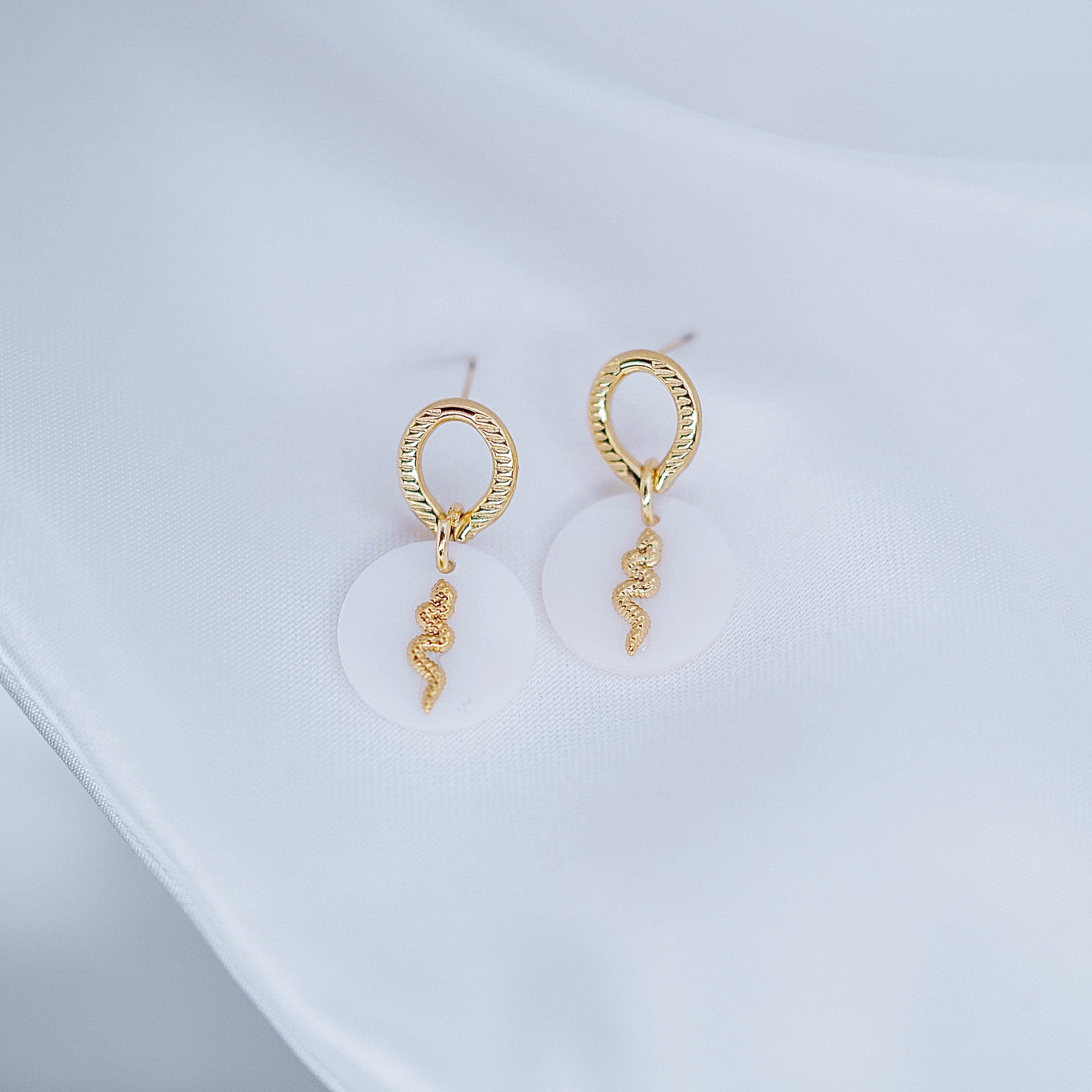 Auskari "Perlamutra čūska"