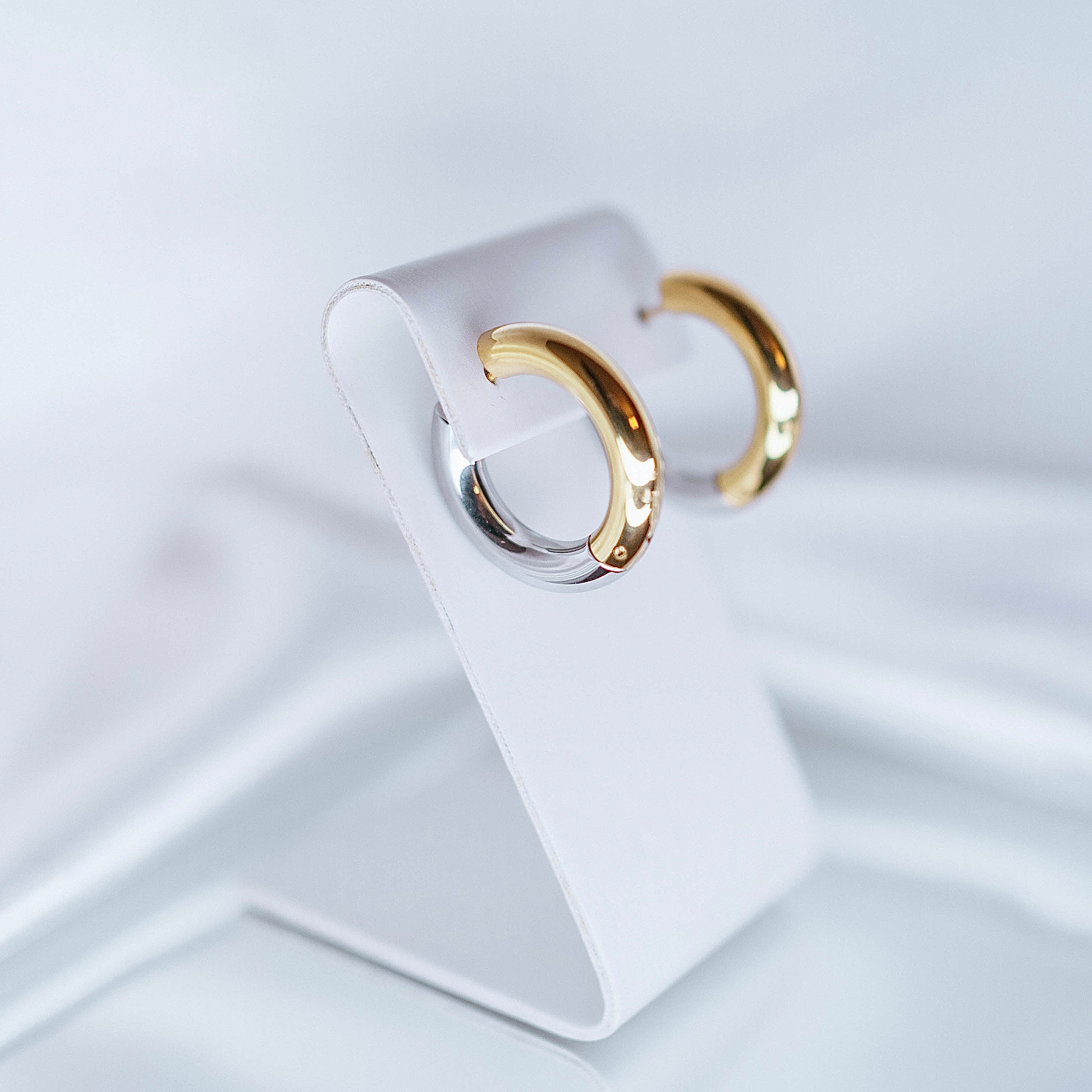 Auskari "Divi ceļi klasika"