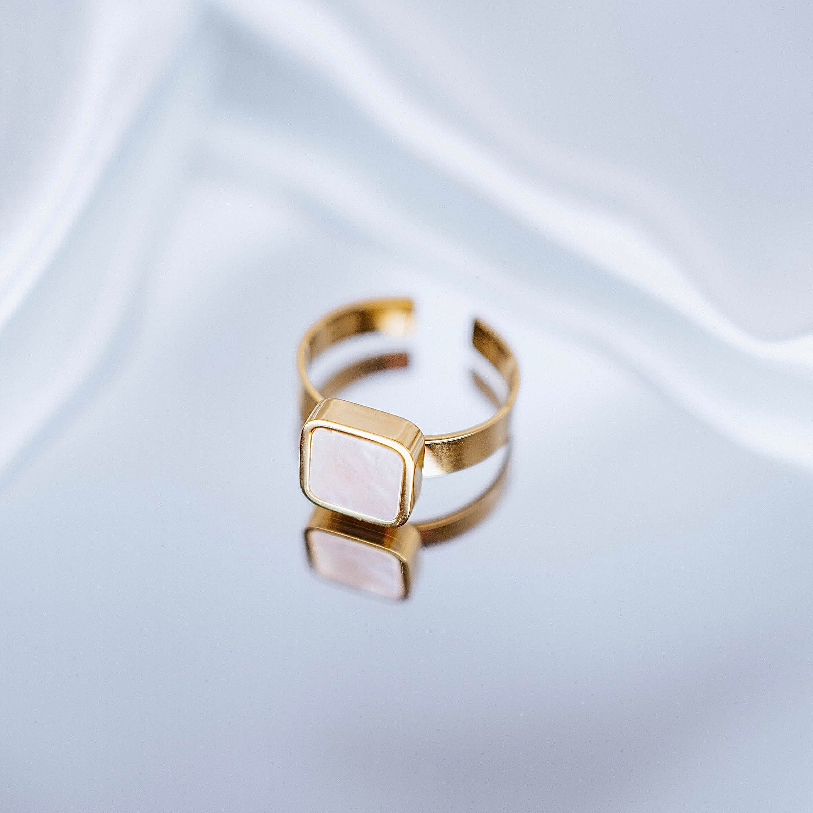 Gredzens "Kvadrāta mirdzums"