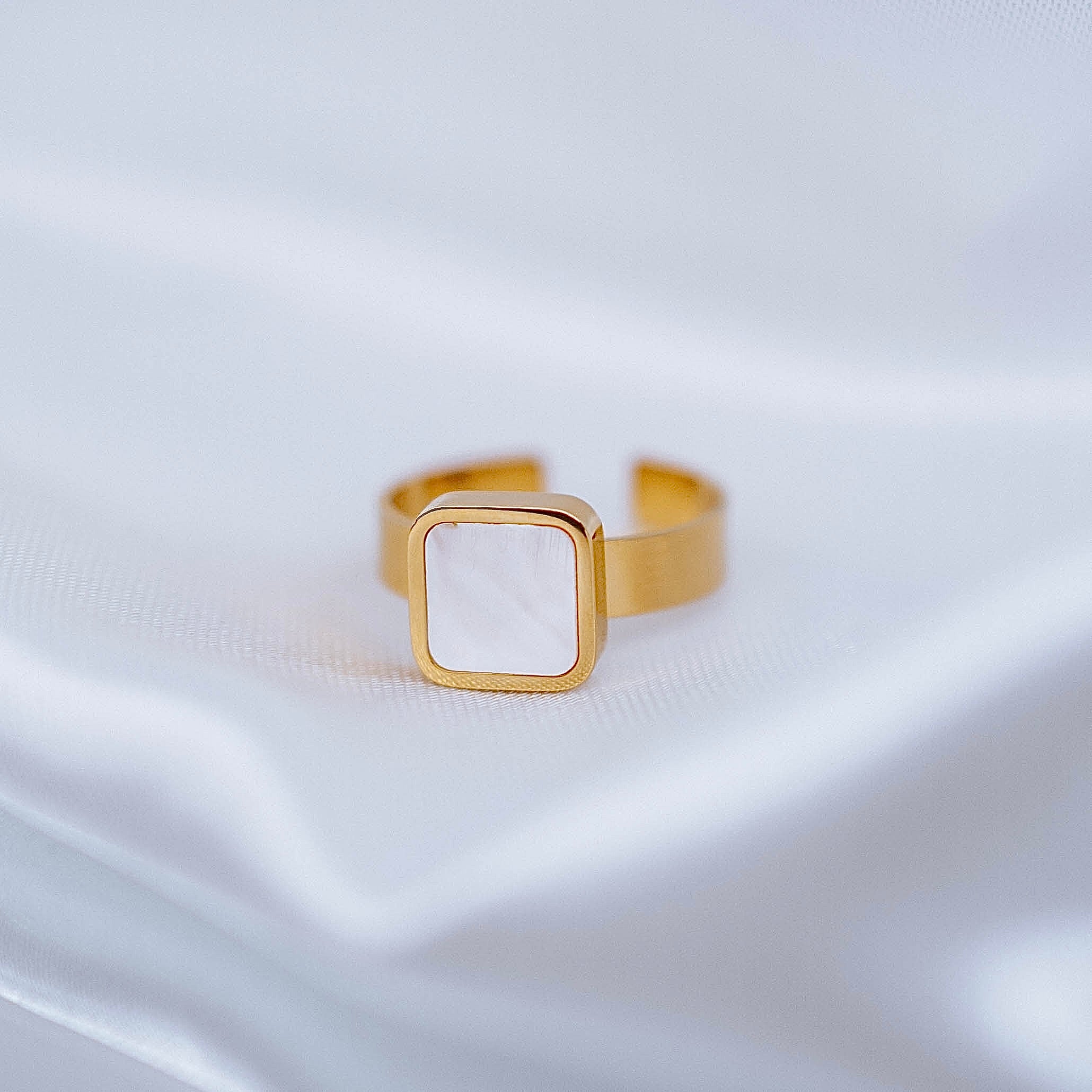 Gredzens "Kvadrāta mirdzums"