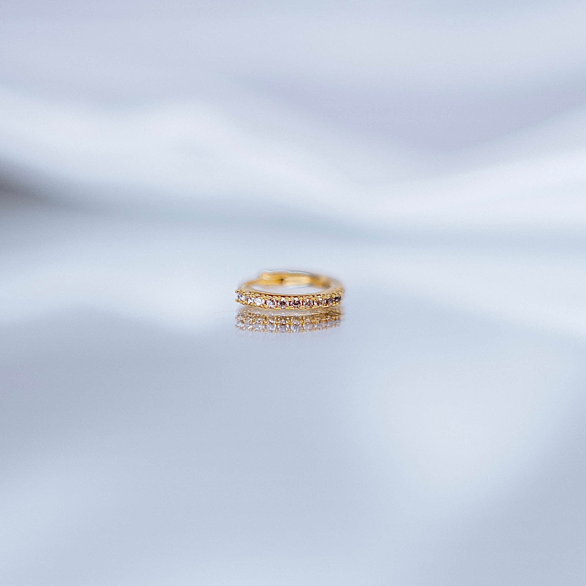 Pīrsings auskars "Viena kristālu rinda"