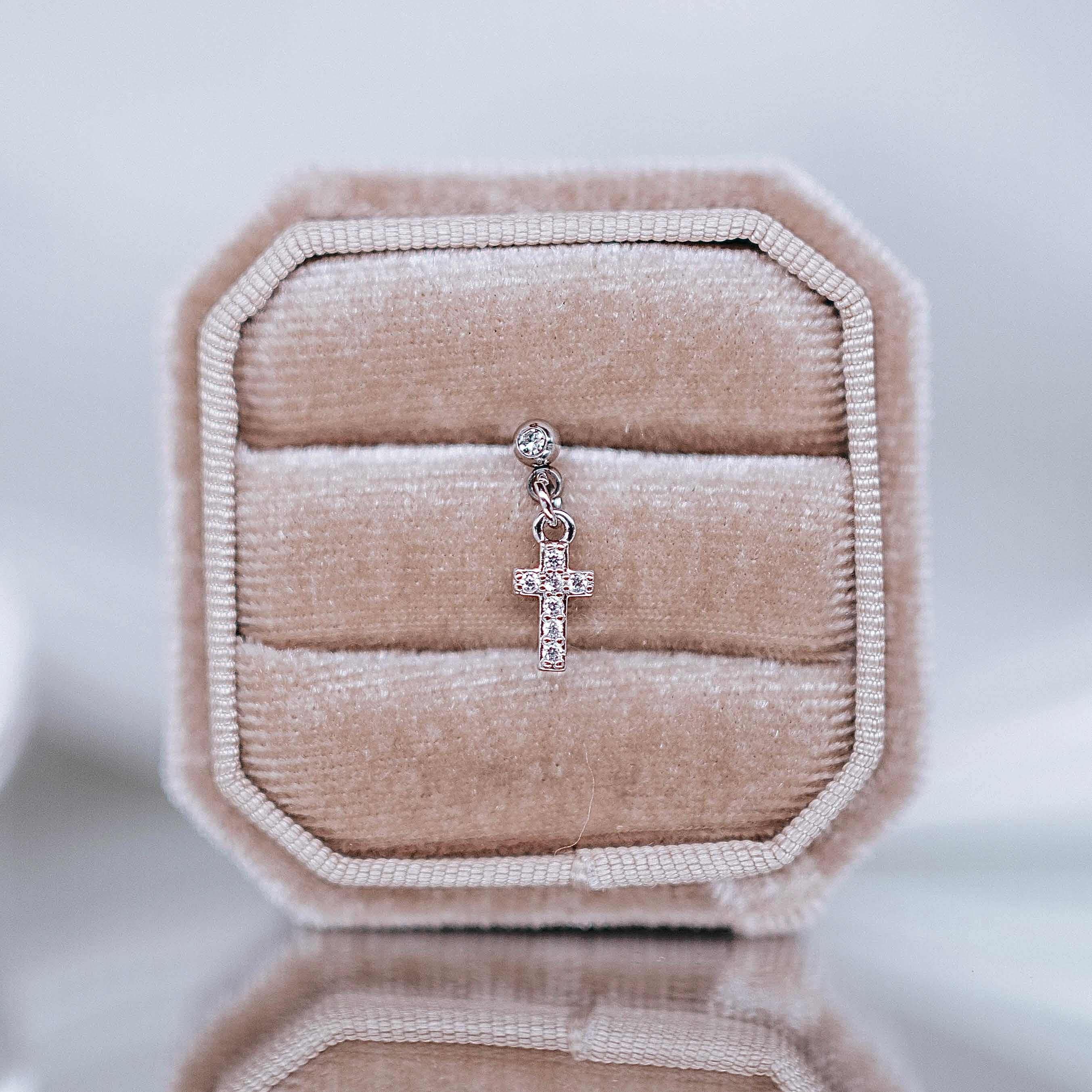 Pīrsings "Gaišais kristāls"