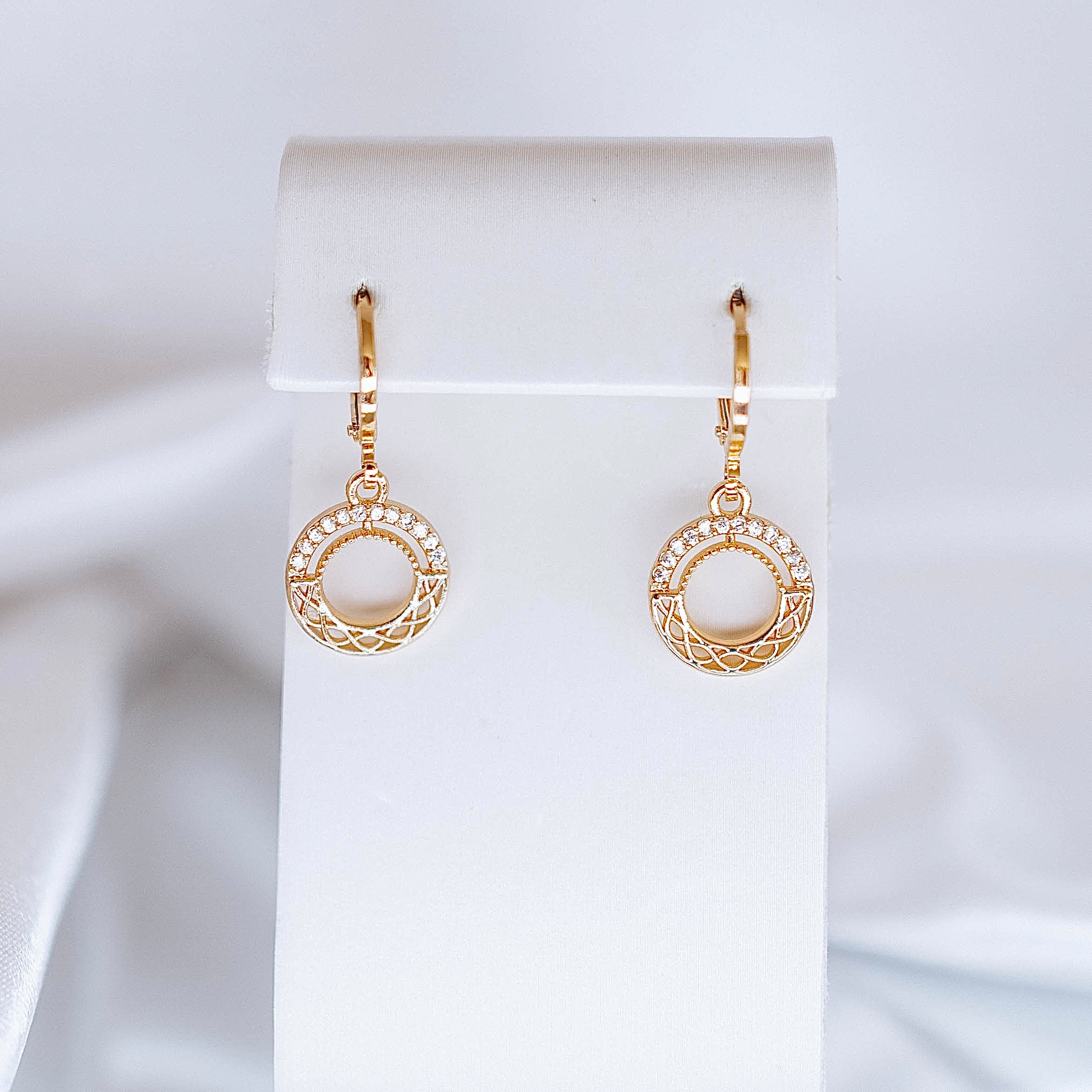 Auskari "Gaismas loki"