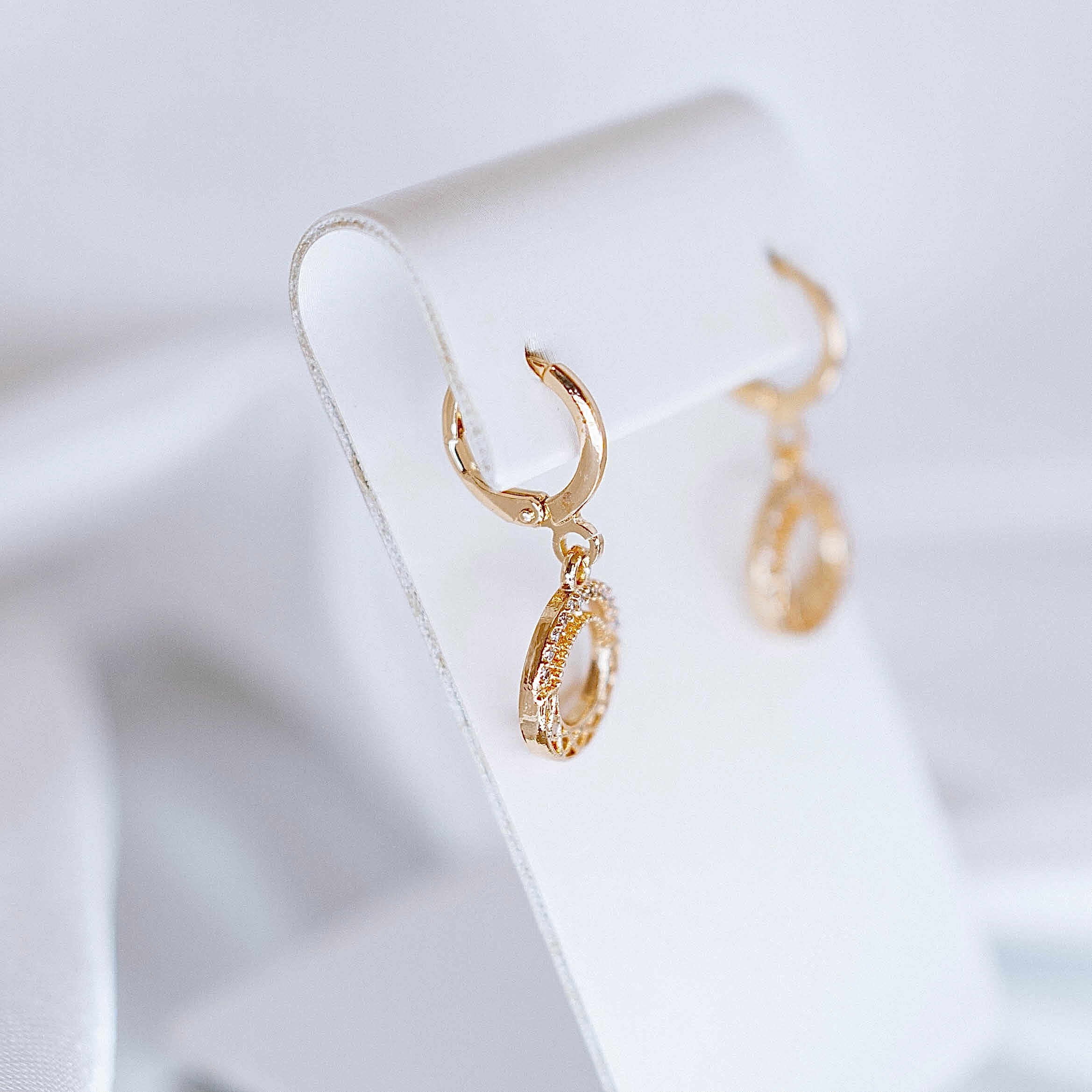 Auskari "Gaismas loki"