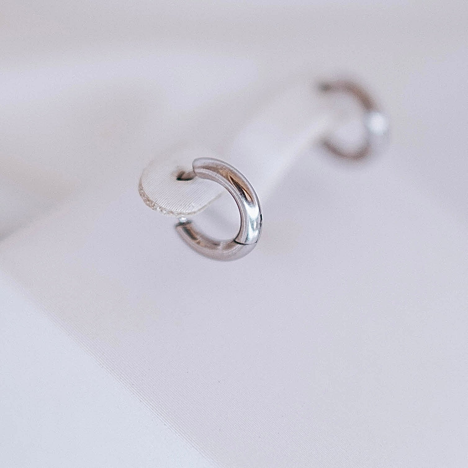 Auskari "Gaišie" izvēlies vienu vai pāri