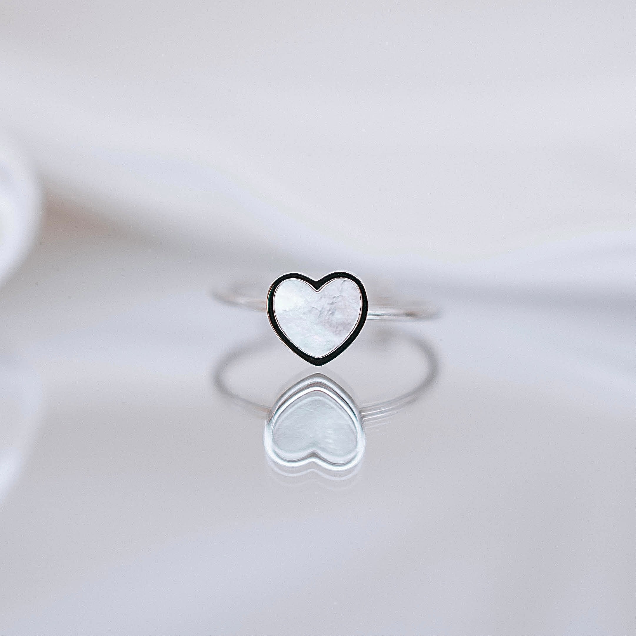 Gredzens "Gaišā baltā sirds"