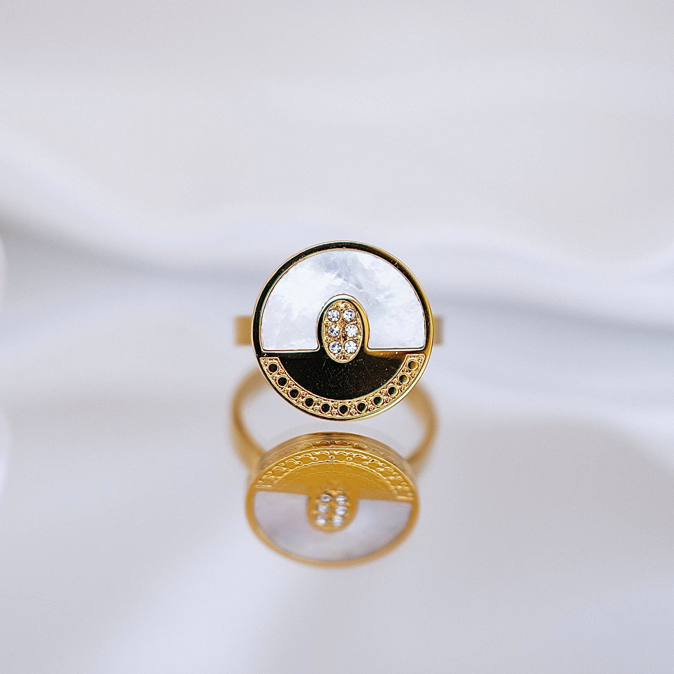 Gredzens "Apaļais perlamutrs"