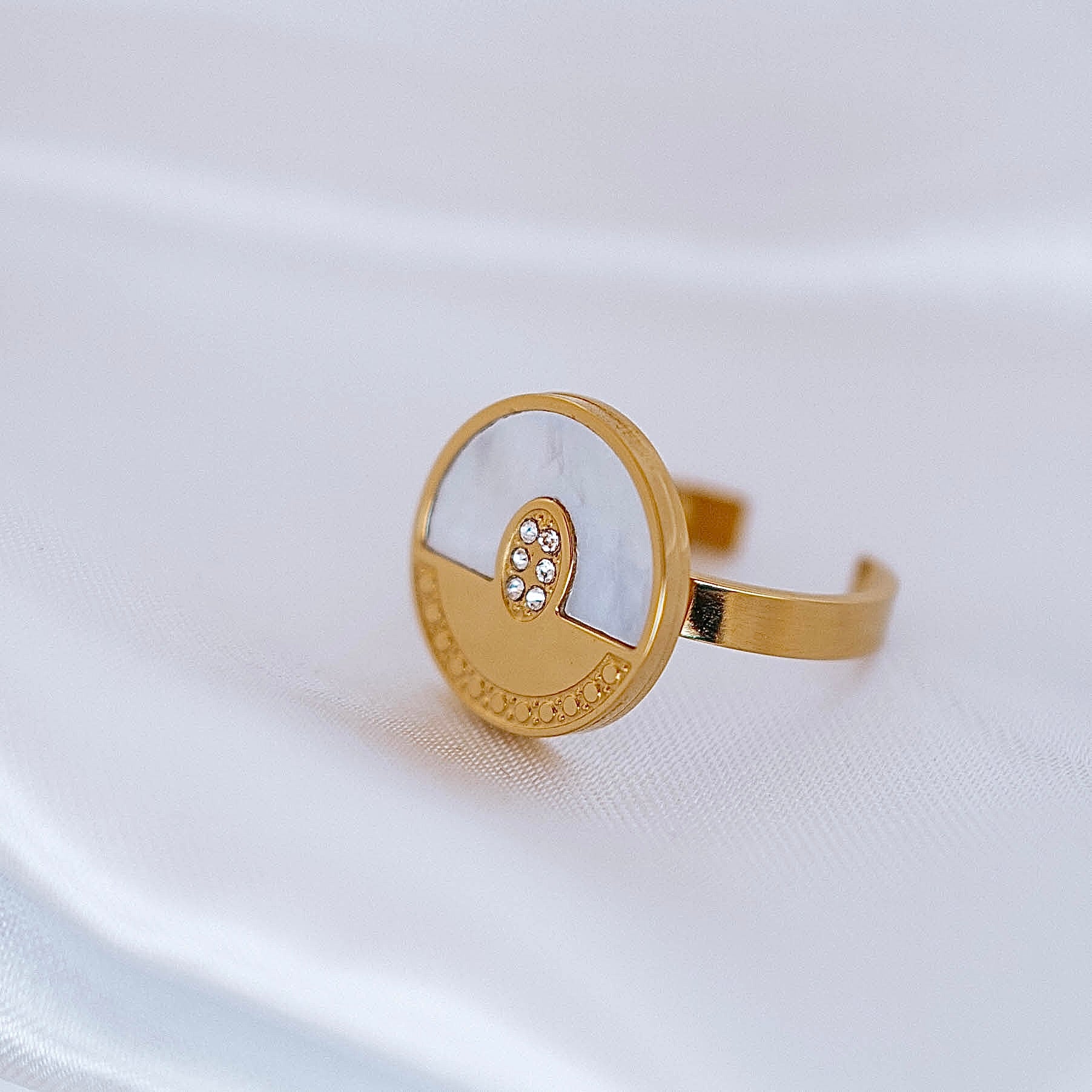 Gredzens "Apaļais perlamutrs"