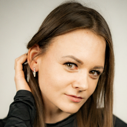 Auskari "Zeltītā lūzuma līnija"