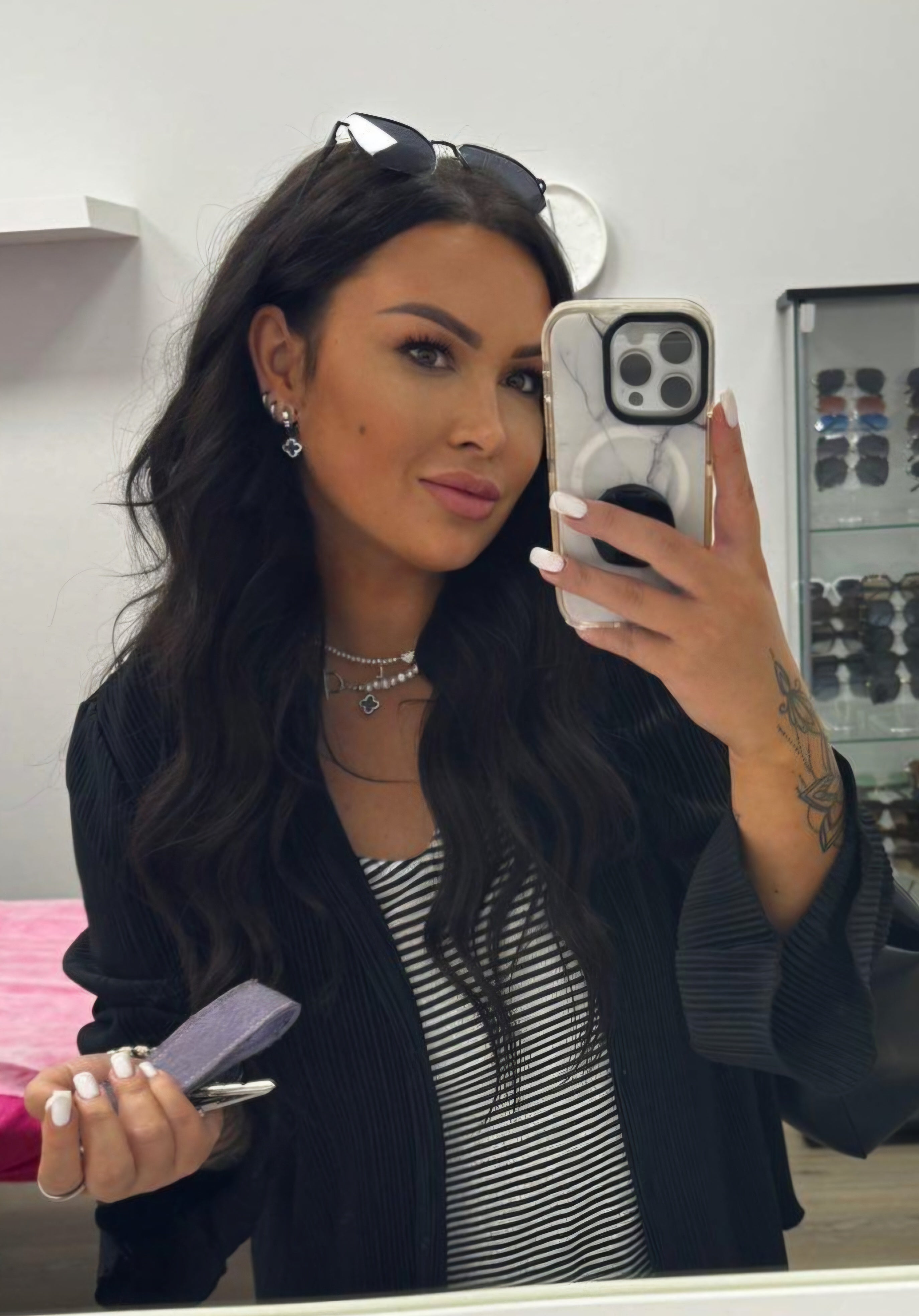 Apzeltīts rotu komplekts, neizraisa alerģiju, kvalitatīvs zelts, neapsūbē, mitrumizturīgs. Drošs pirkums, ātra piegāde, plašs sortiments, vienkāršota atgriešana…