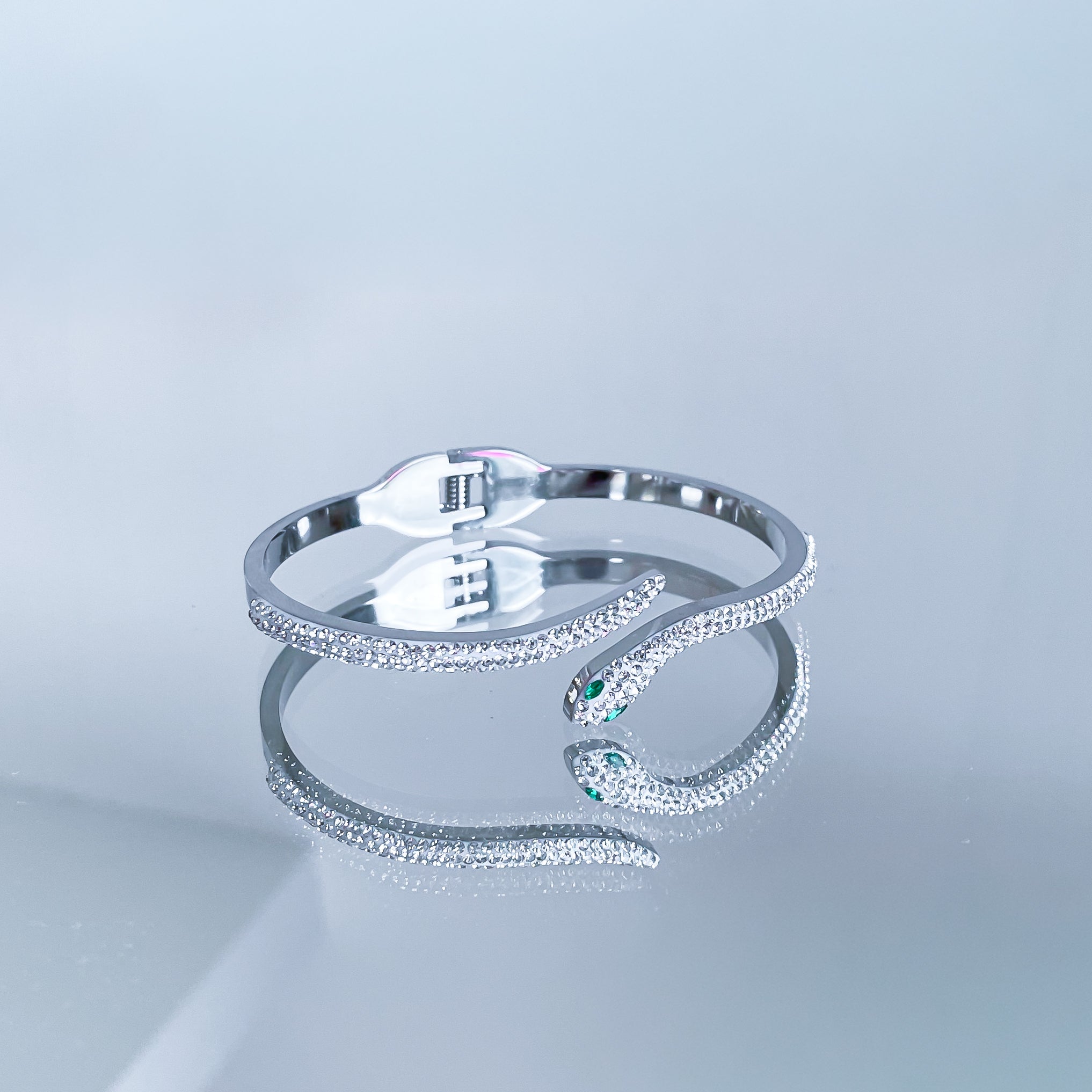 Bracelet "Bright snake with green eyes"