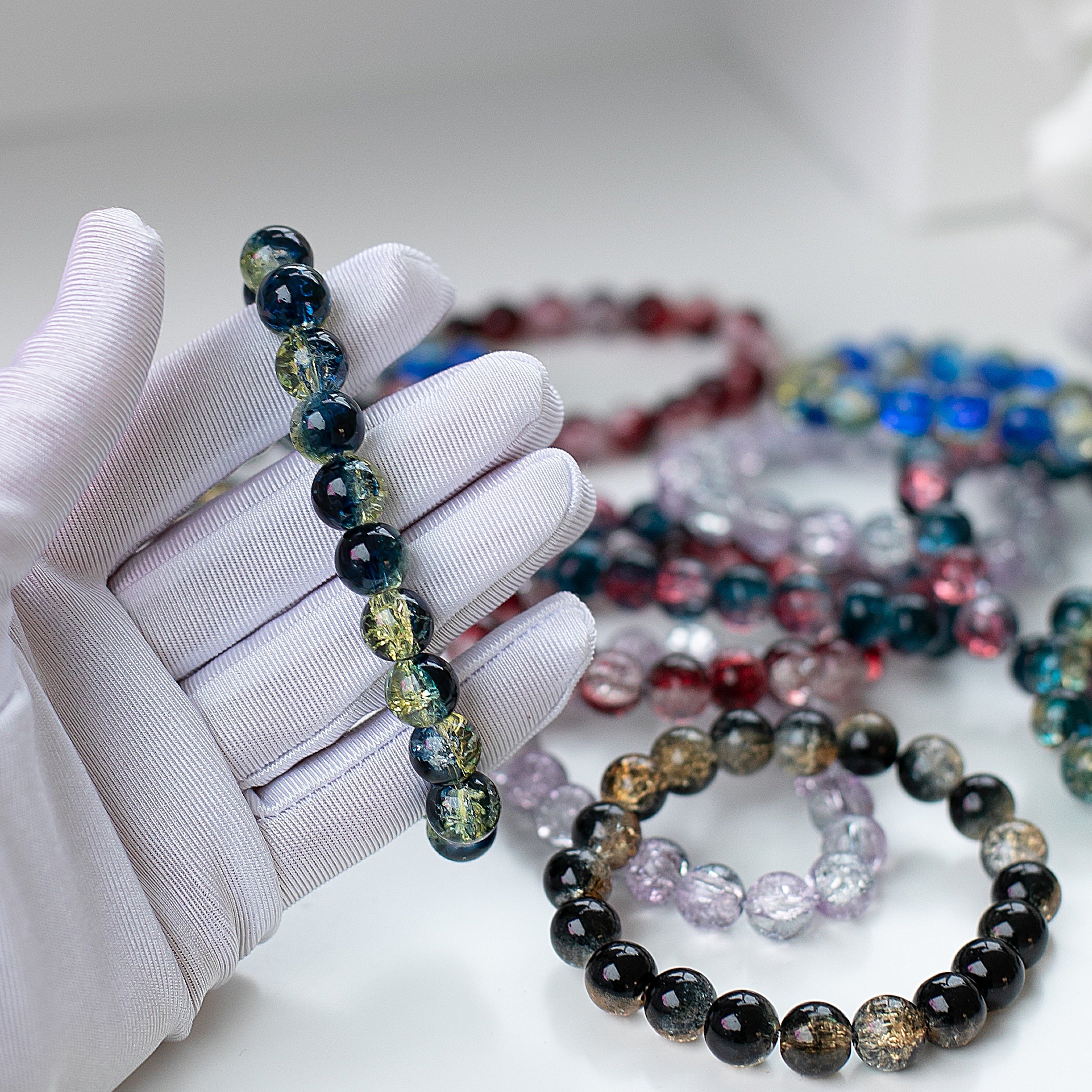 Rokassprādze "Stikla dziļums" Tumši zaļa zelta