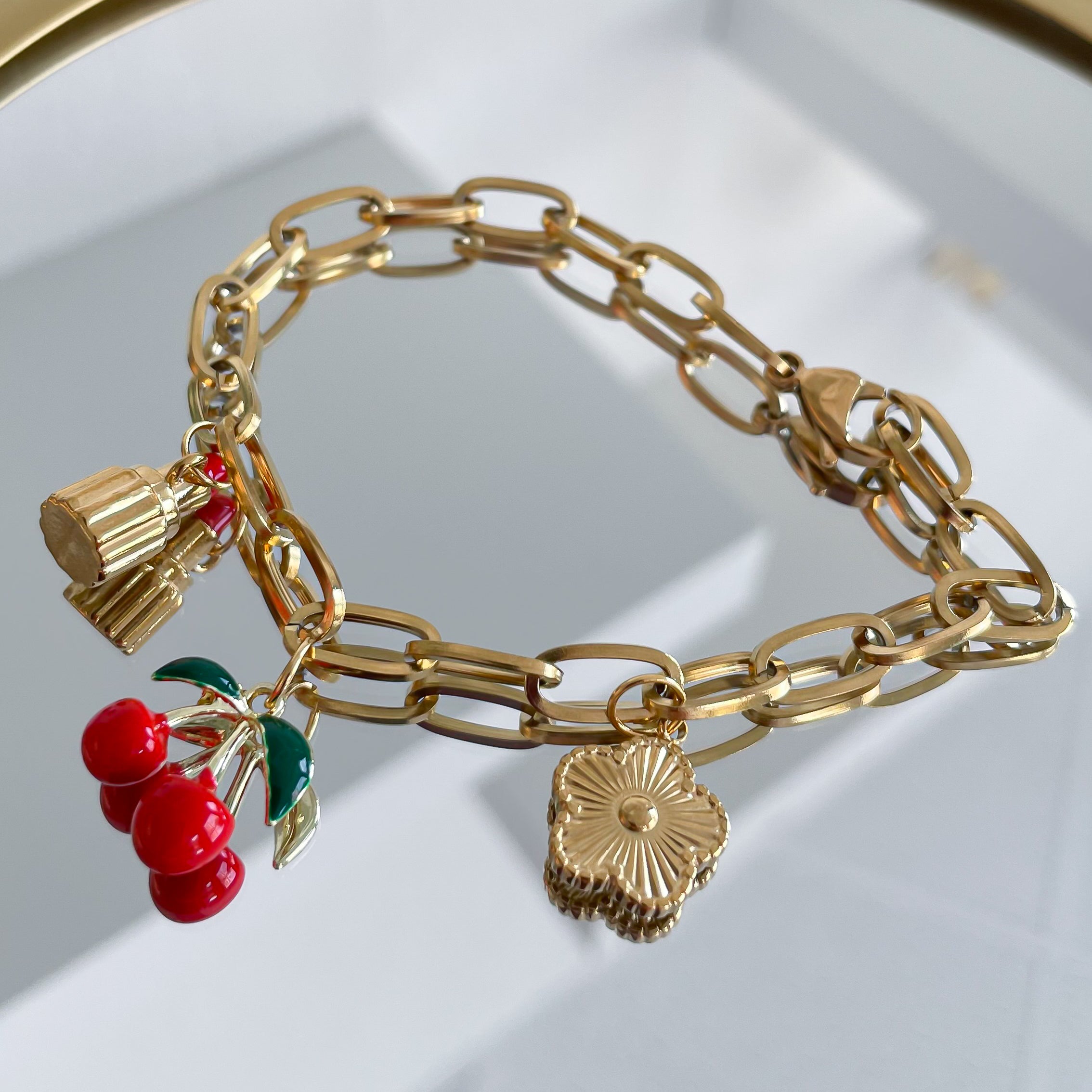 Rokassprādze izveido pati INDIVIDUALITY