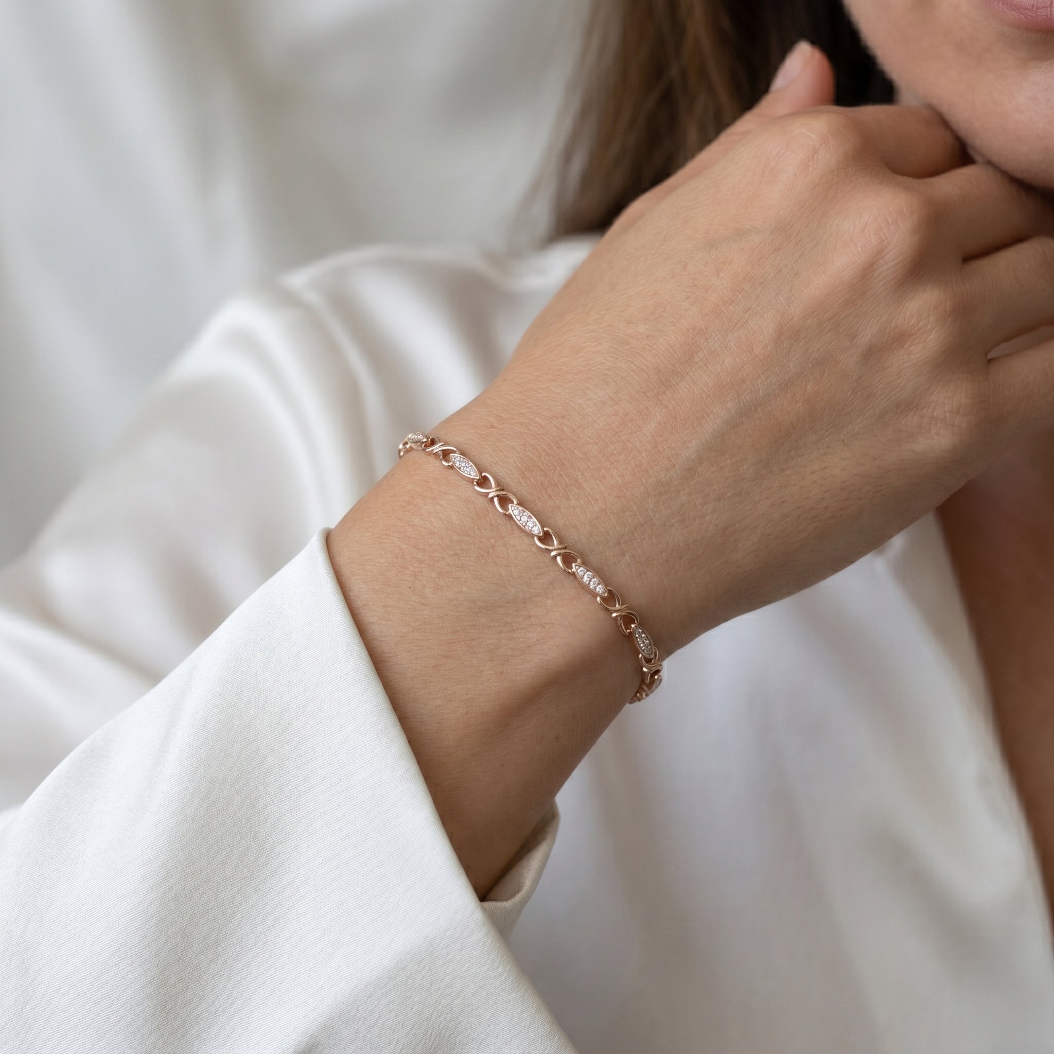 Rokassprādze "Mirdzošais vijums"