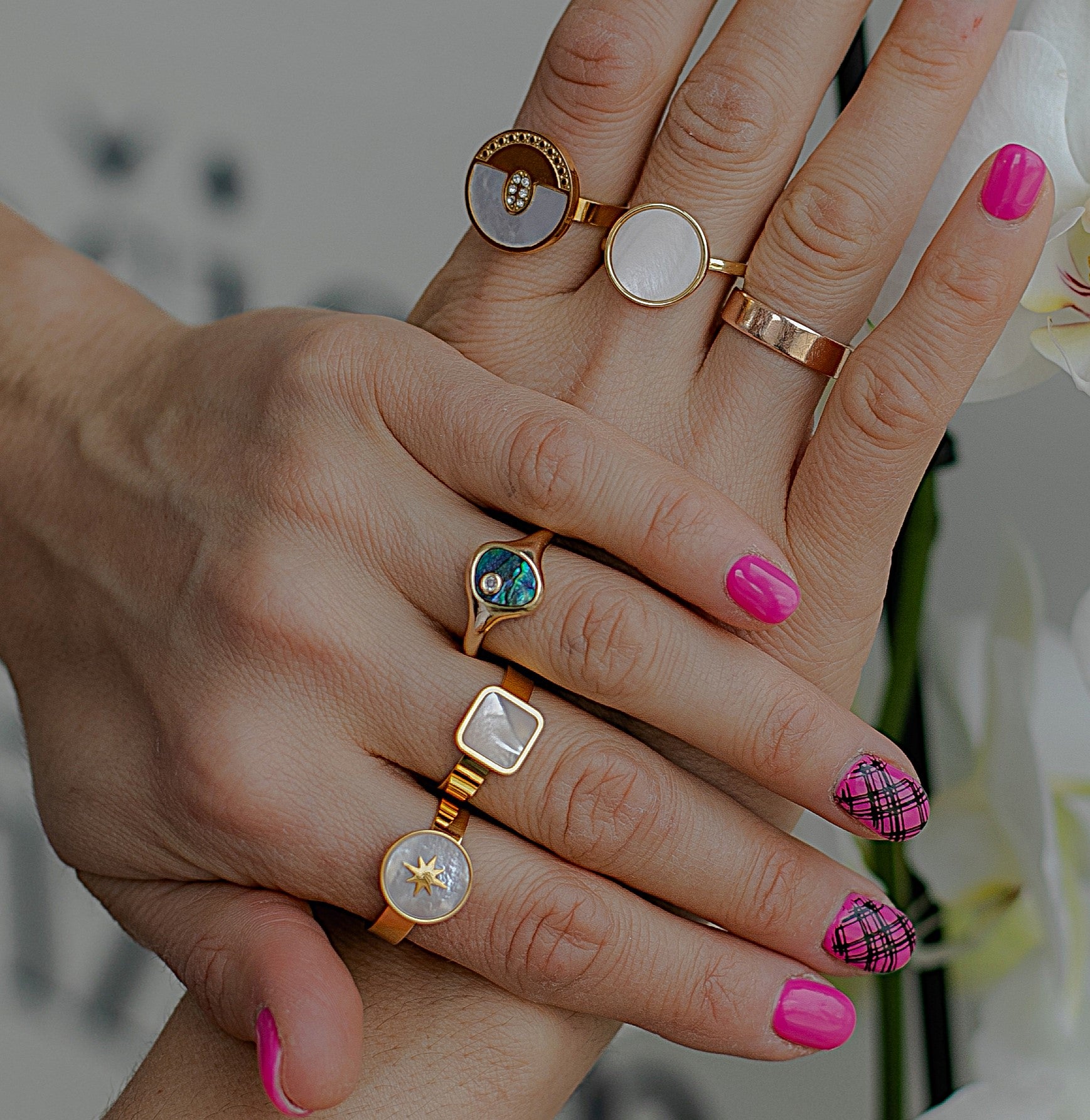 Gredzens "Apaļais perlamutrs un zvaigzne"