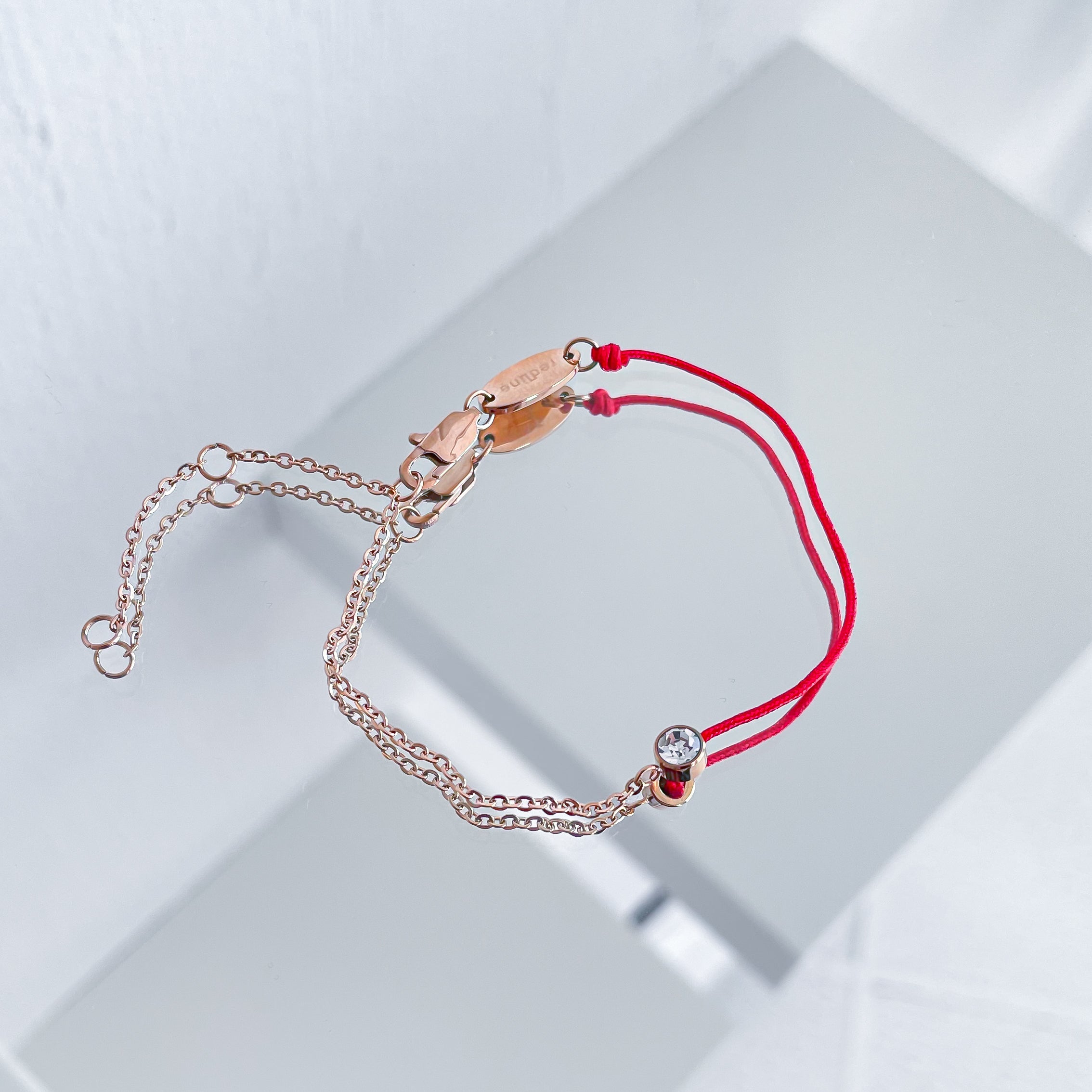 Rokassprādze " Sarkanais diegs "