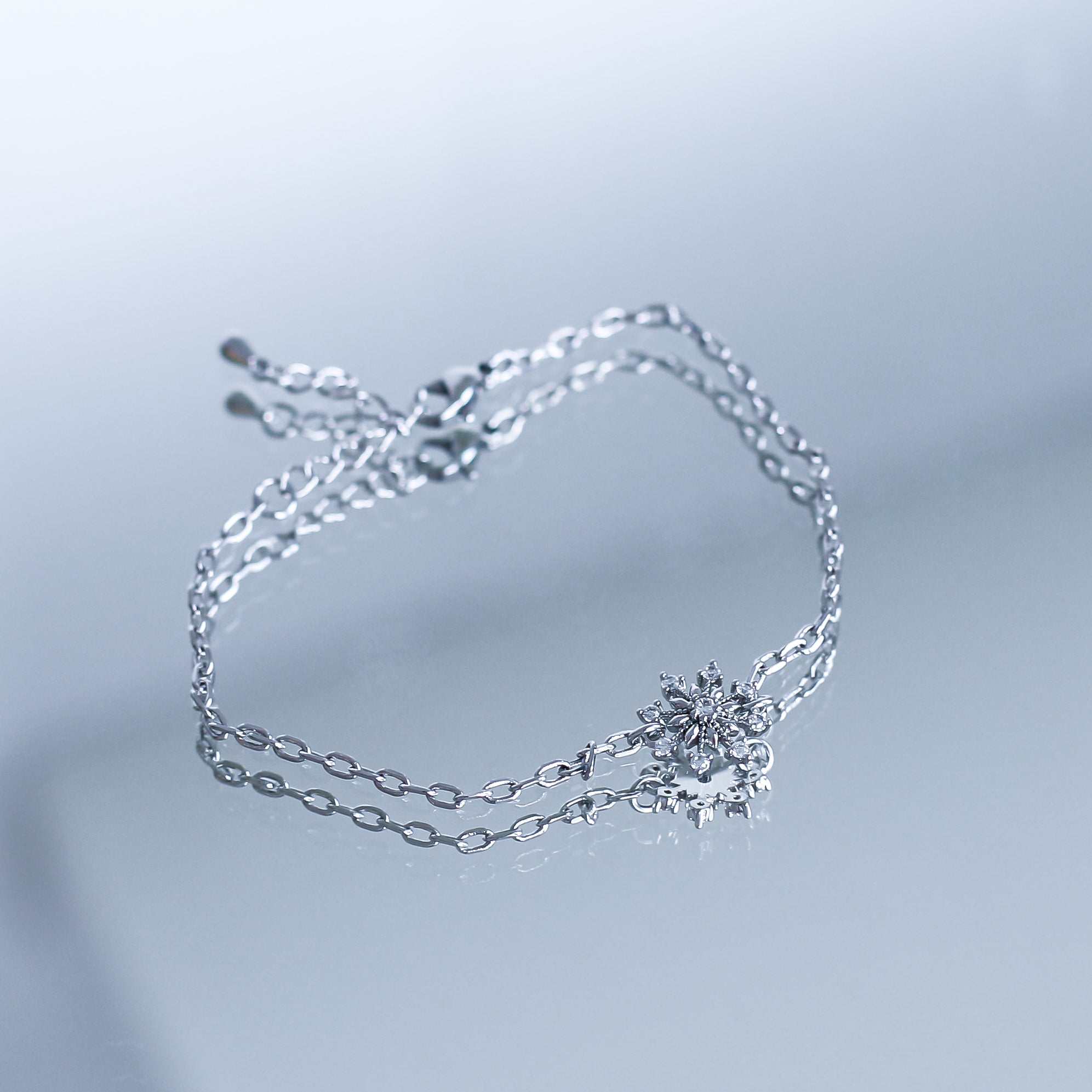 Rokassprādze "Gaišais zieds"