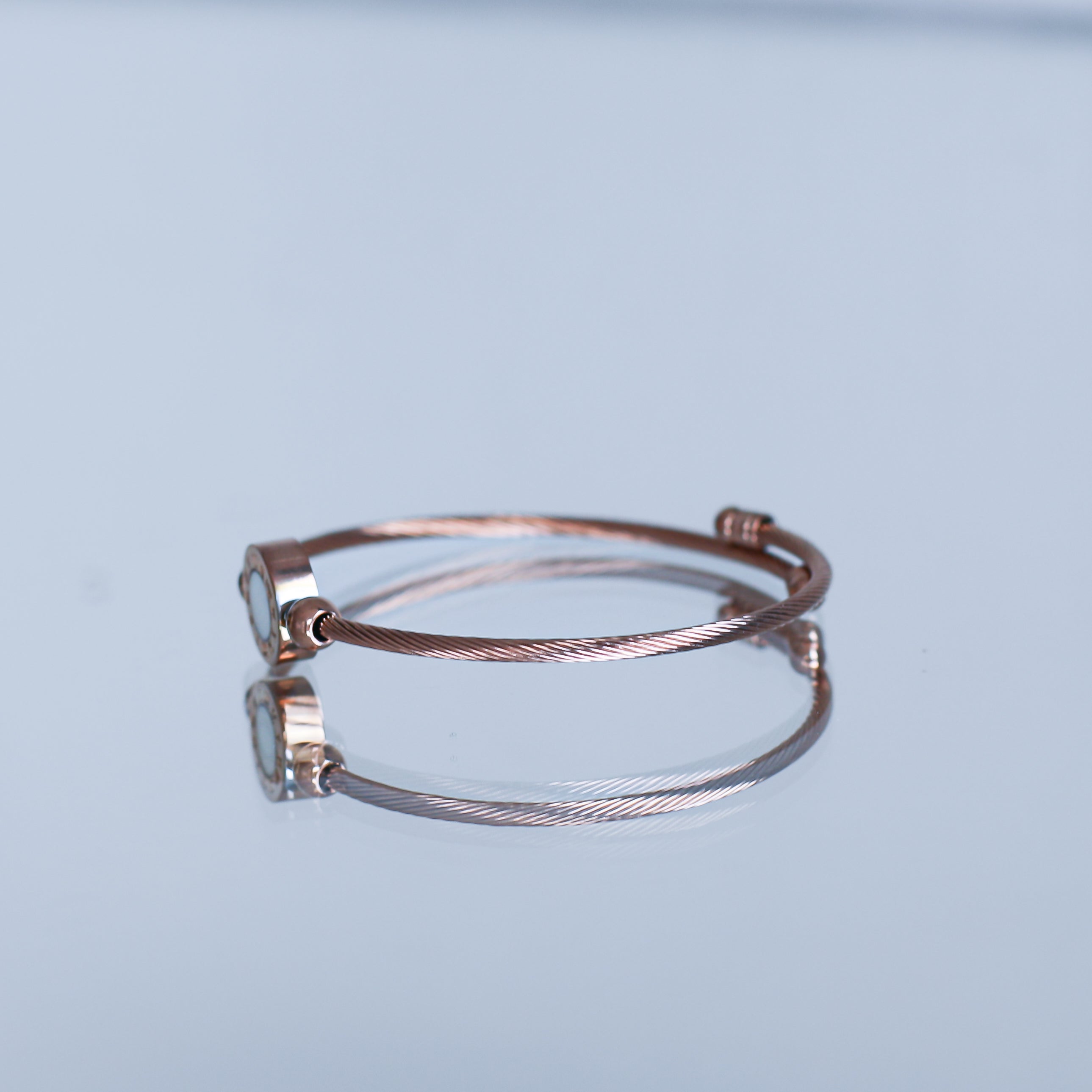 Rokassprādze "Zeltītais perlamutrs"