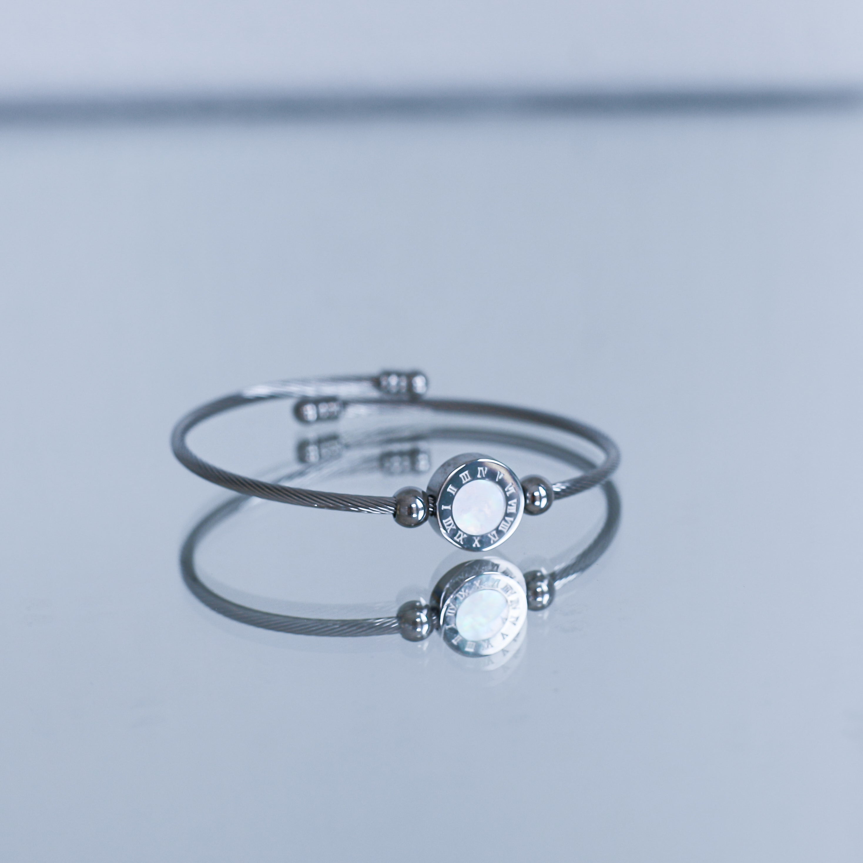 Rokassprādze "Gaišais perlamutrs"