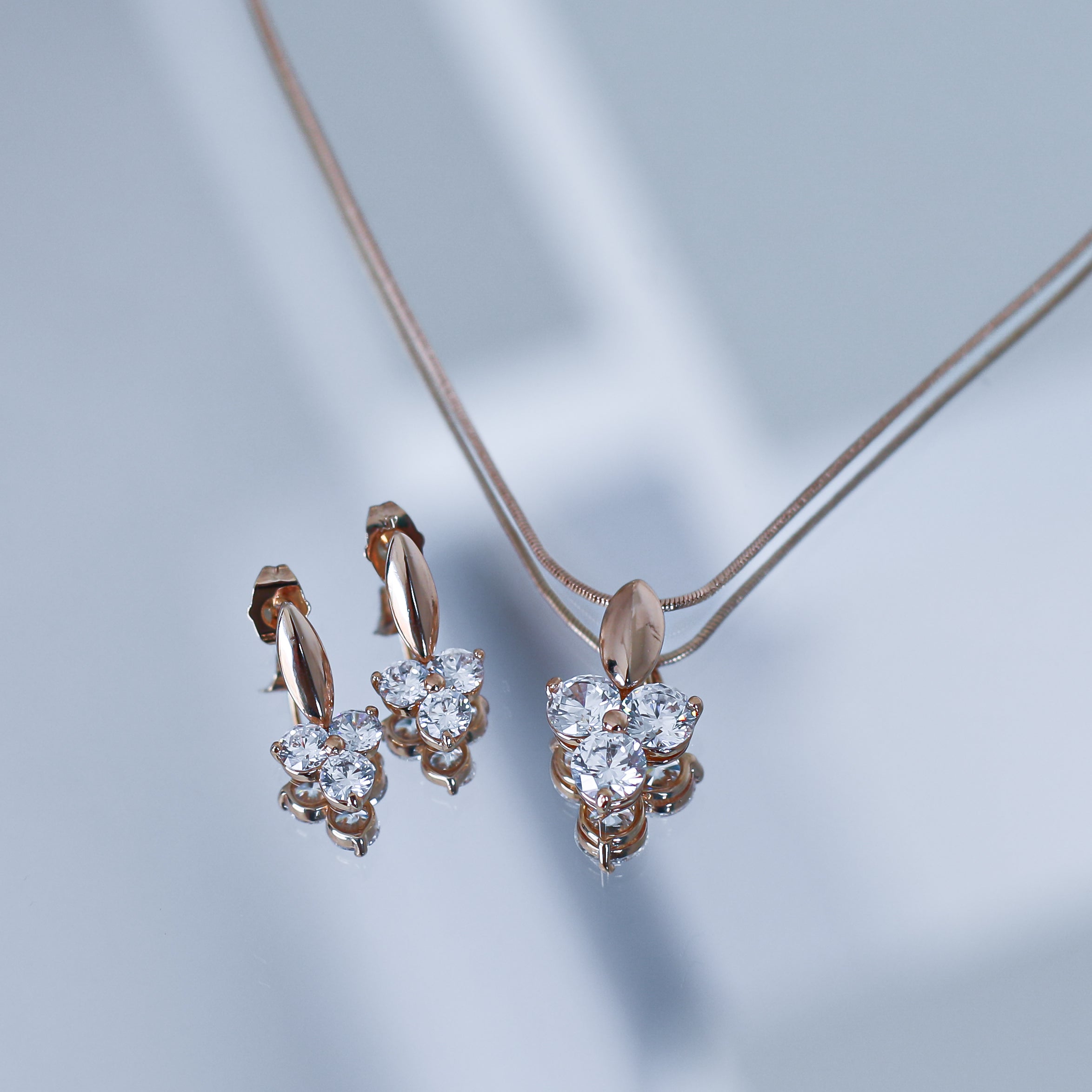 Rotu komplekts "Greznā trīslapiņa"