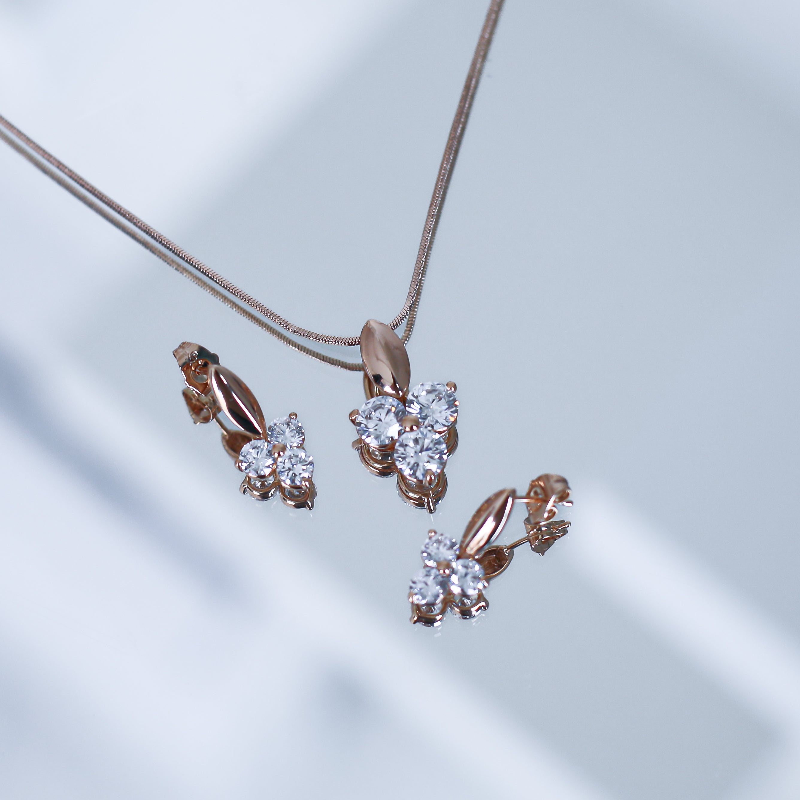 Rotu komplekts "Greznā trīslapiņa"