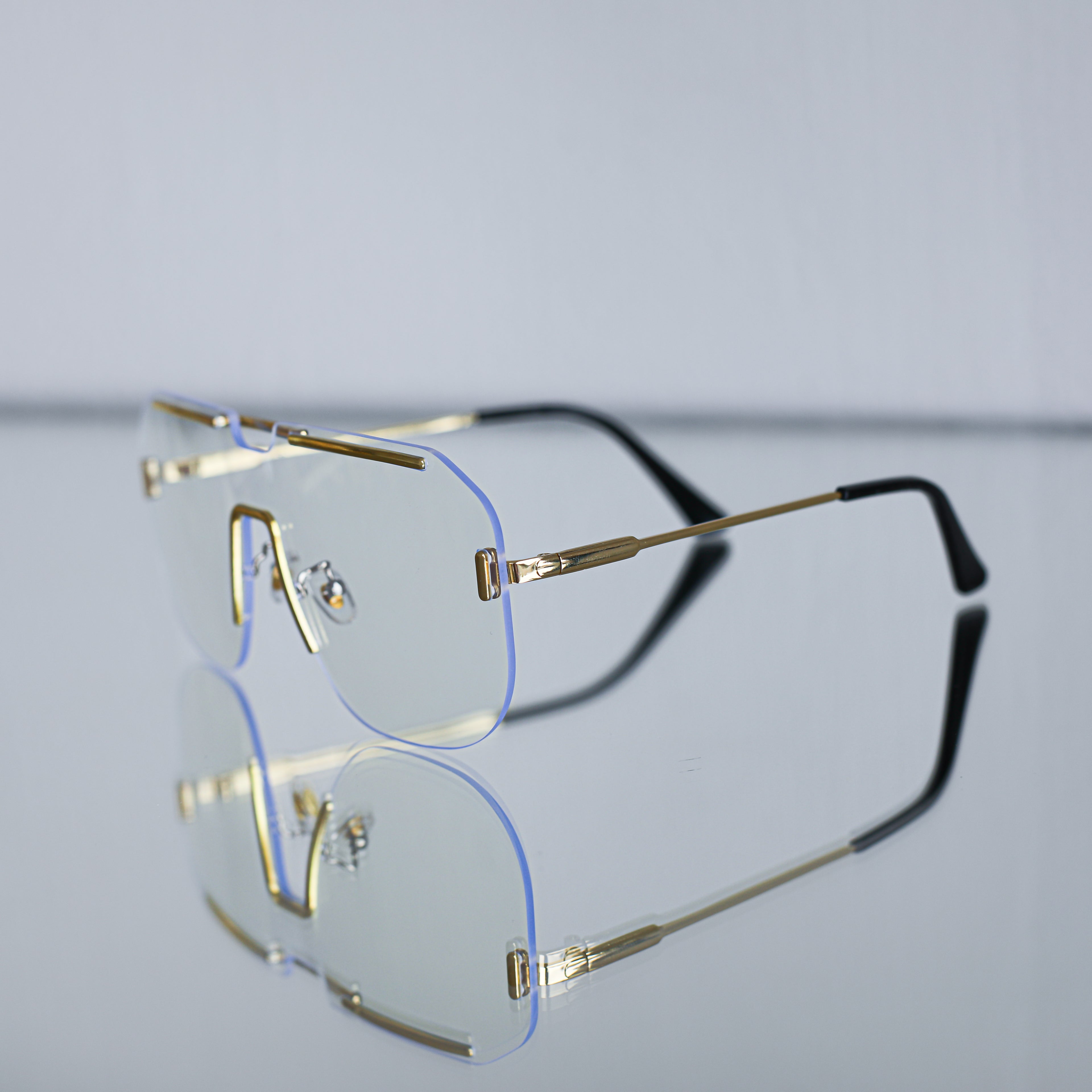 Saulesbrilles Vīzija W