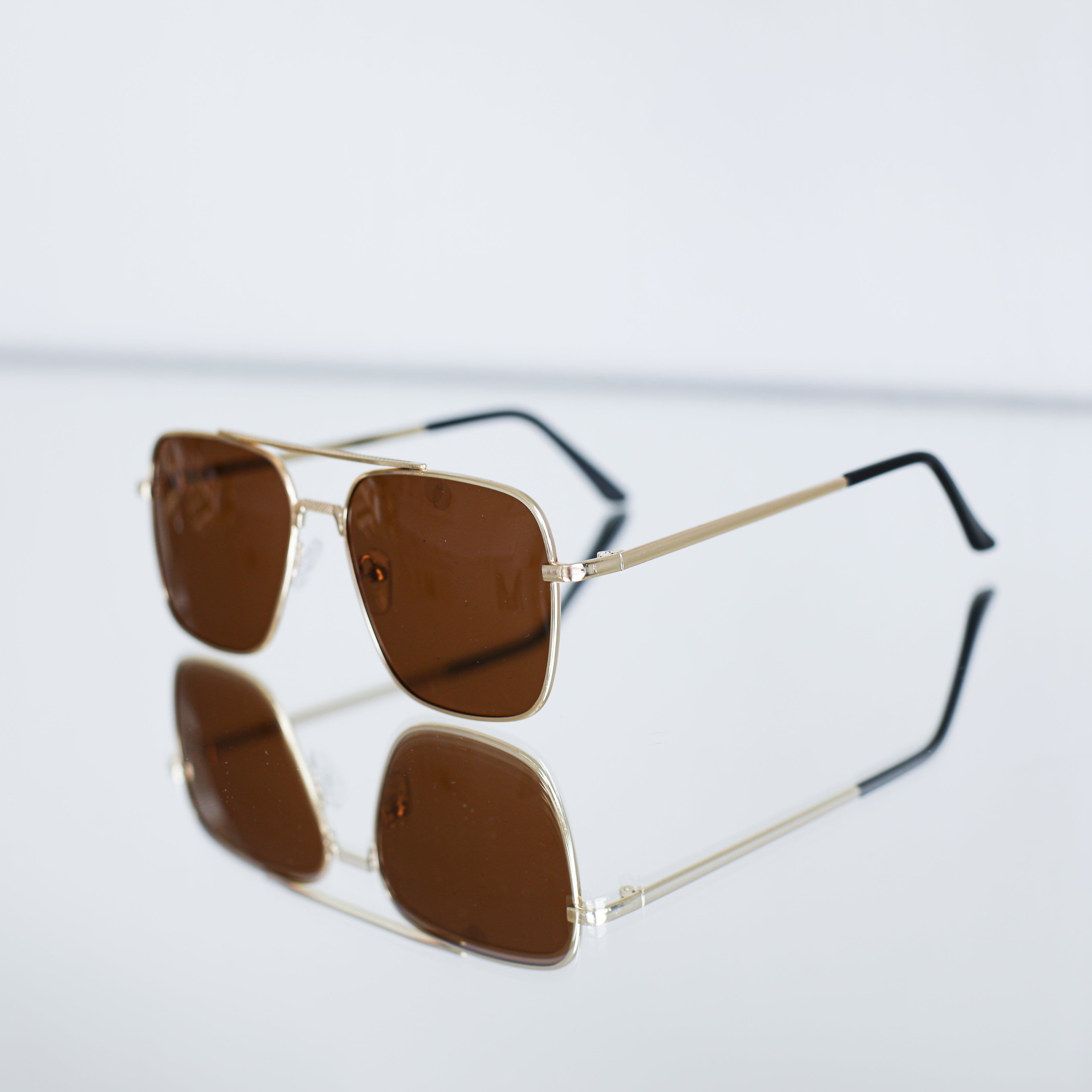 Saulesbrilles Atspulgs Y