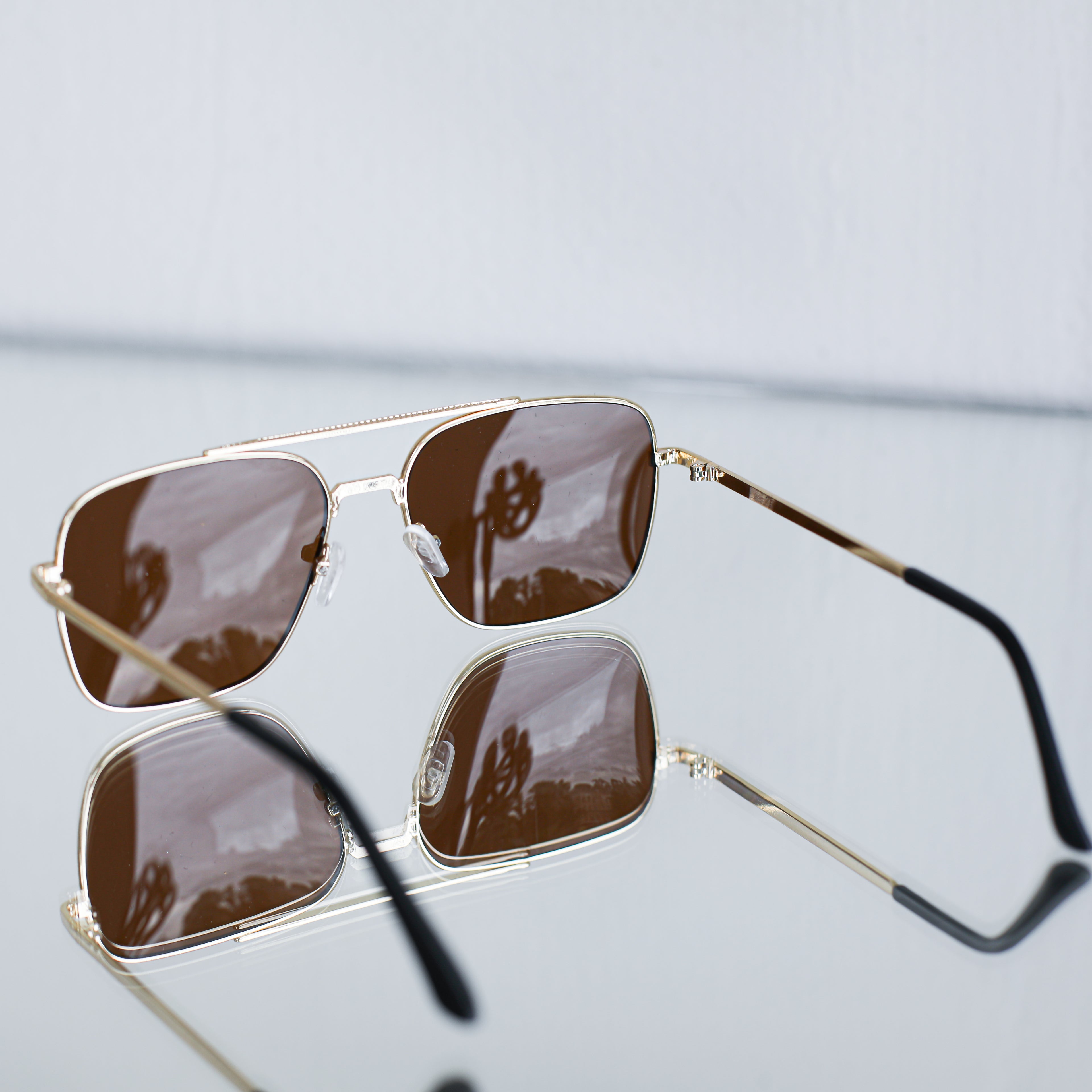 Saulesbrilles Atspulgs Y