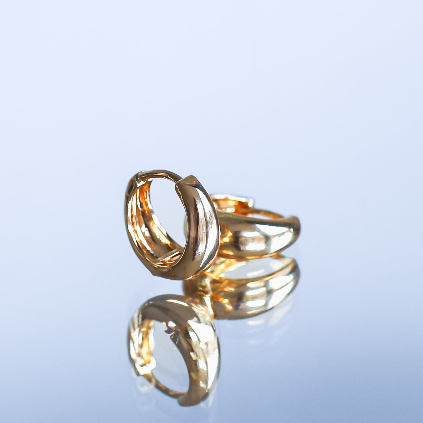 Auskari "Zeltītais piliens"