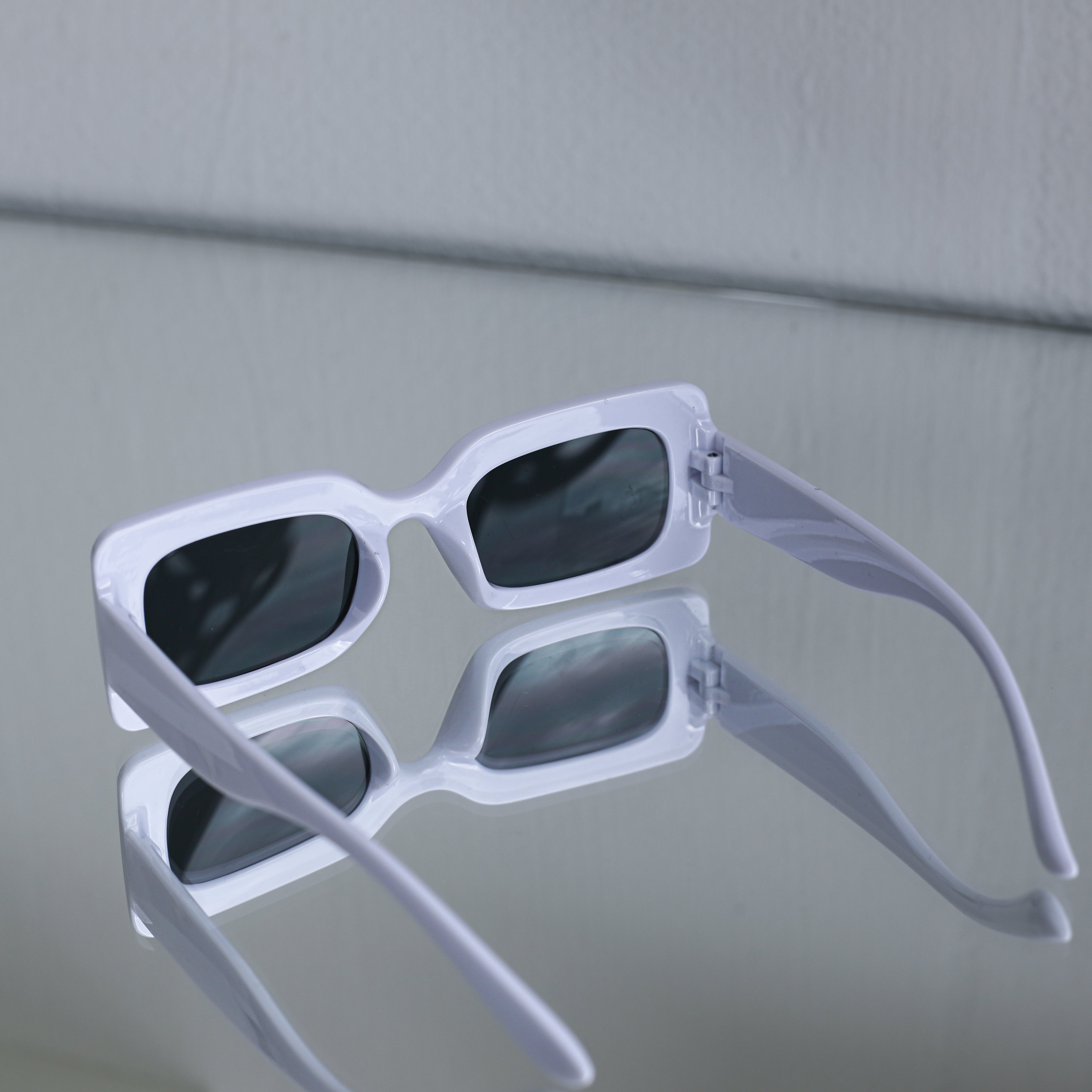 Saulesbrilles Stils