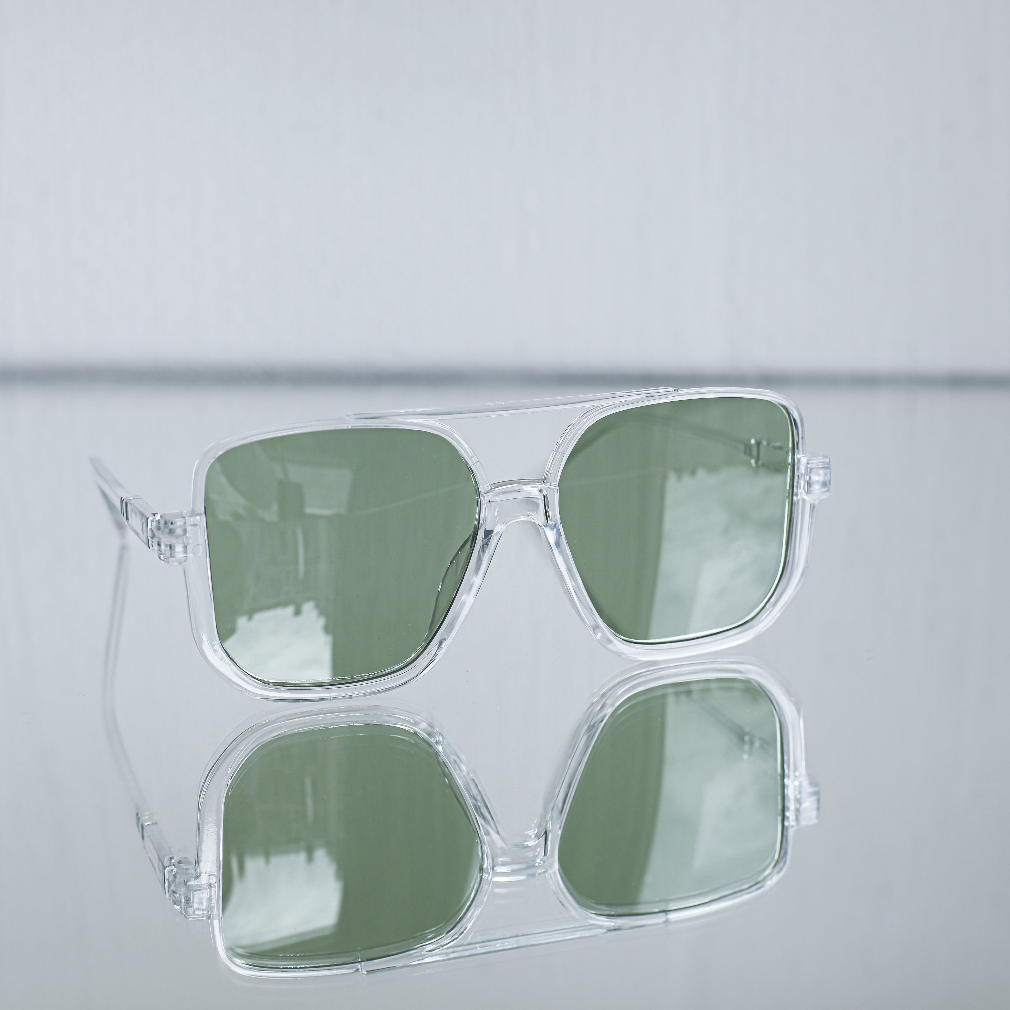 Saulesbrilles Ēna W