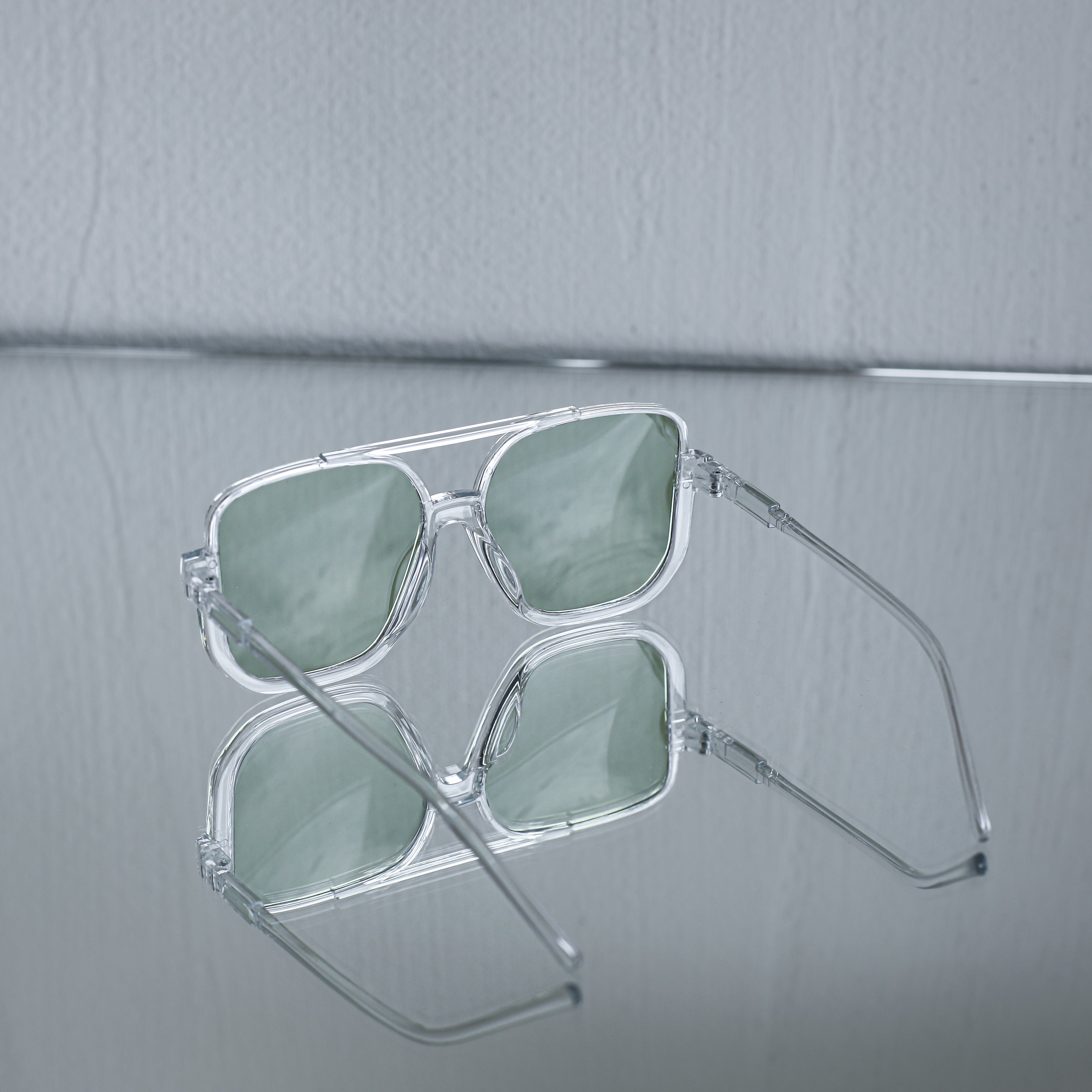 Saulesbrilles Ēna W